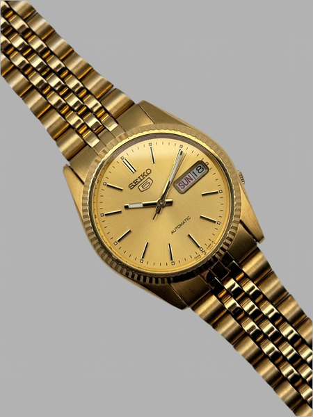 SEIKO 5 Automatic 7009-3110 ゴールド Seiko 5 Automatic Day-Date 7009-3110 – The Wrist Watcher
