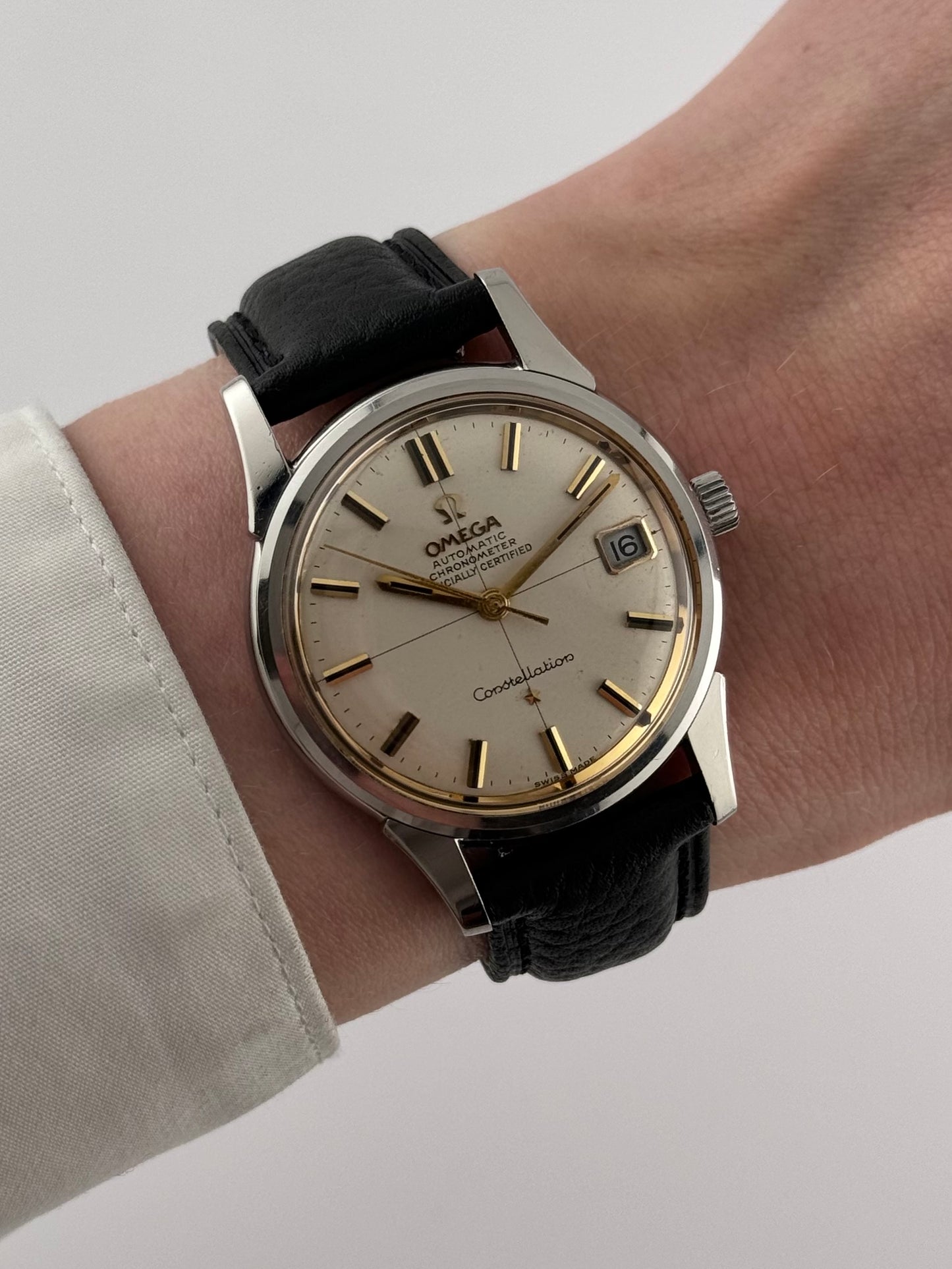 Omega Constellation Automatic Chronometer - Crosshair - 14393-62