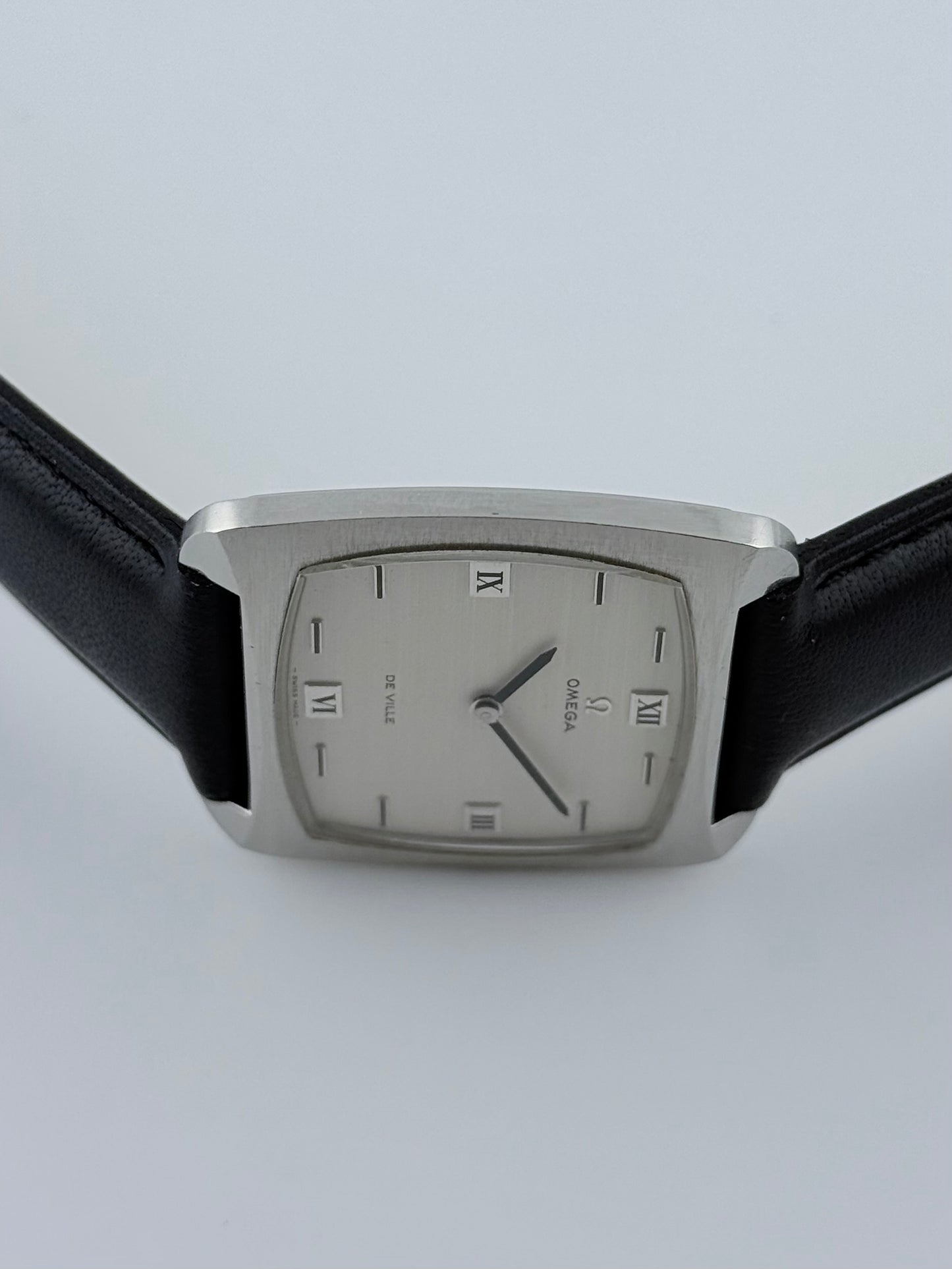 Omega De Ville Manual Wind Rare TV Dial - 111.100