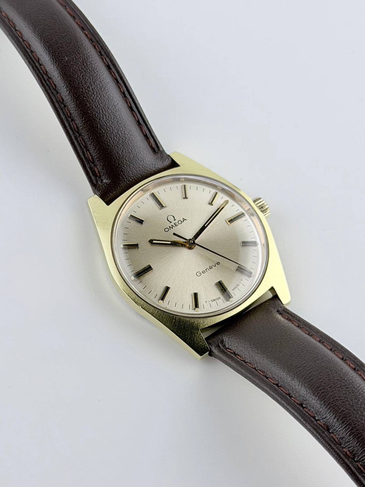 Omega Geneve Manual Wind 135.041 - Box and Papers