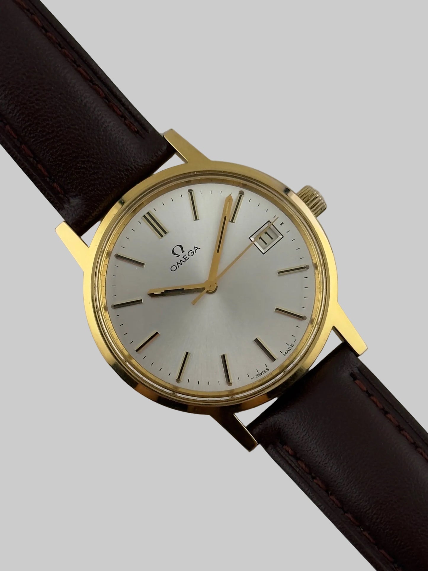 Omega Geneve Date Manual Wind - 136.0104