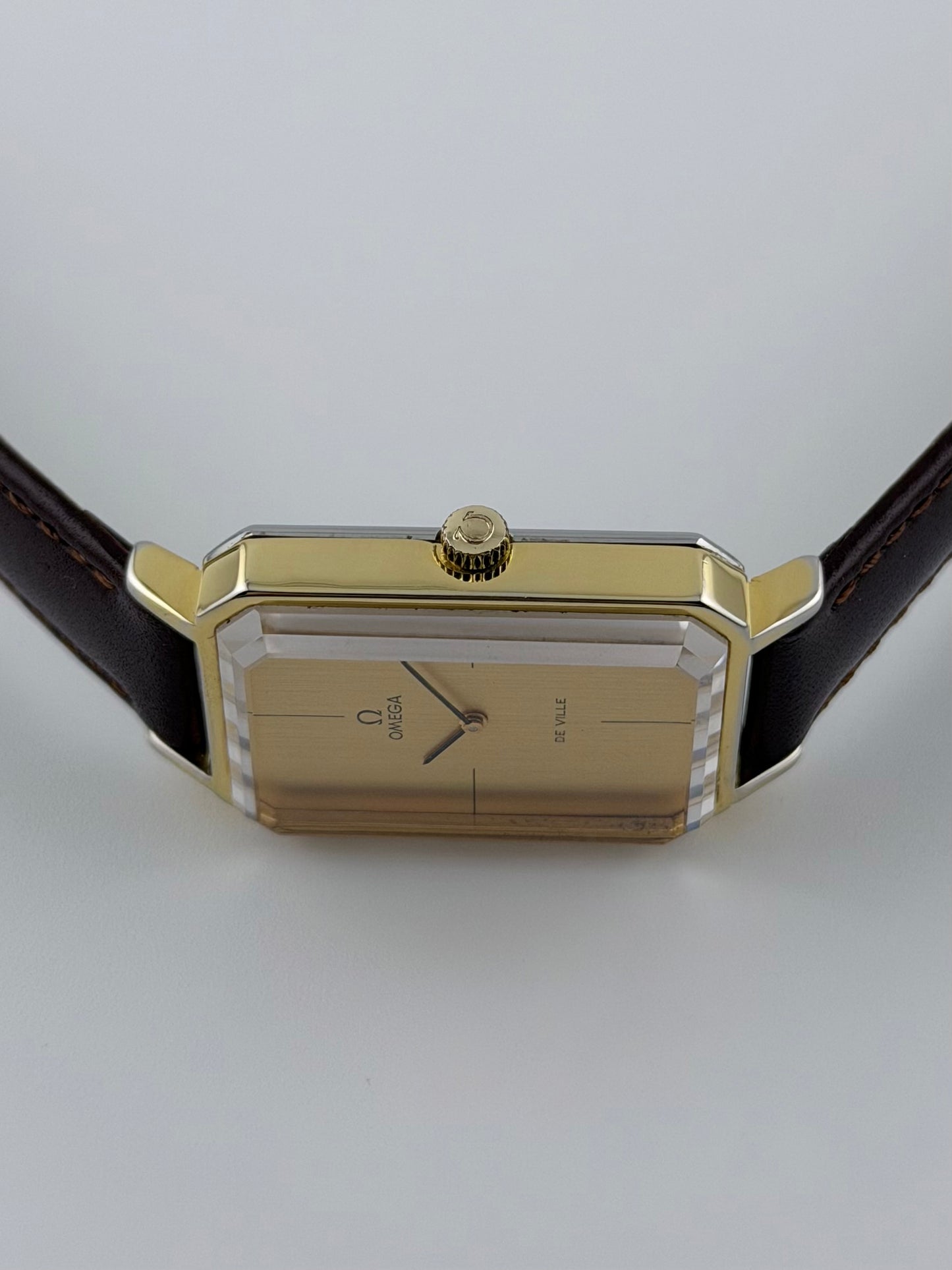 Omega DeVille Tank Manual Wind - Andrew Grima - Rare - 511.0378