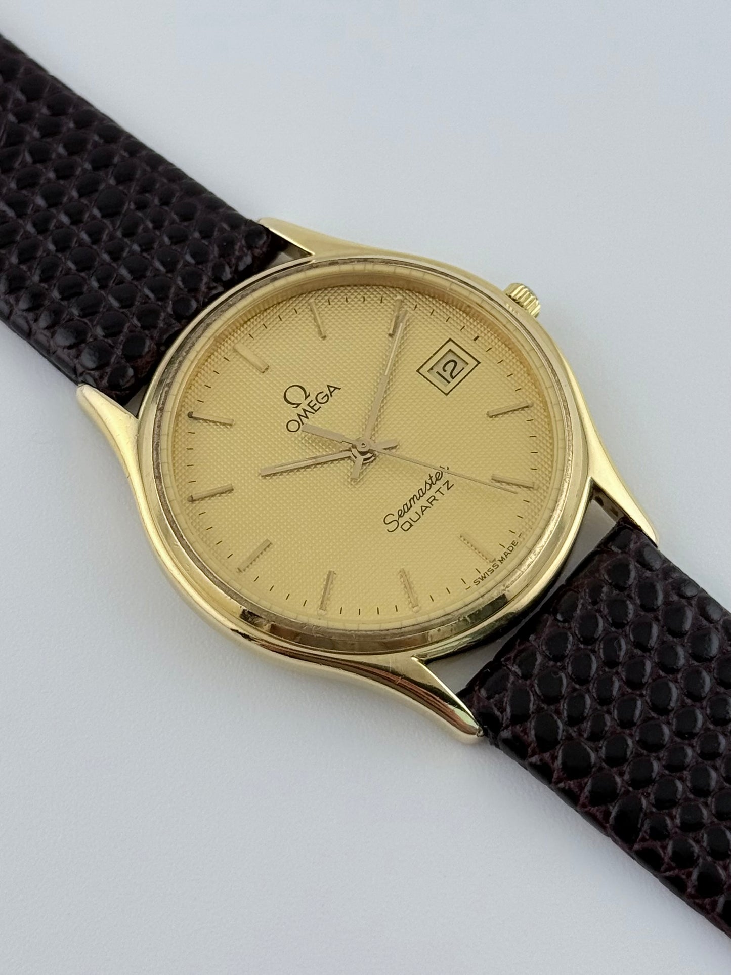 Omega Seamaster Quartz Date 196.0251 - Waffle Dial