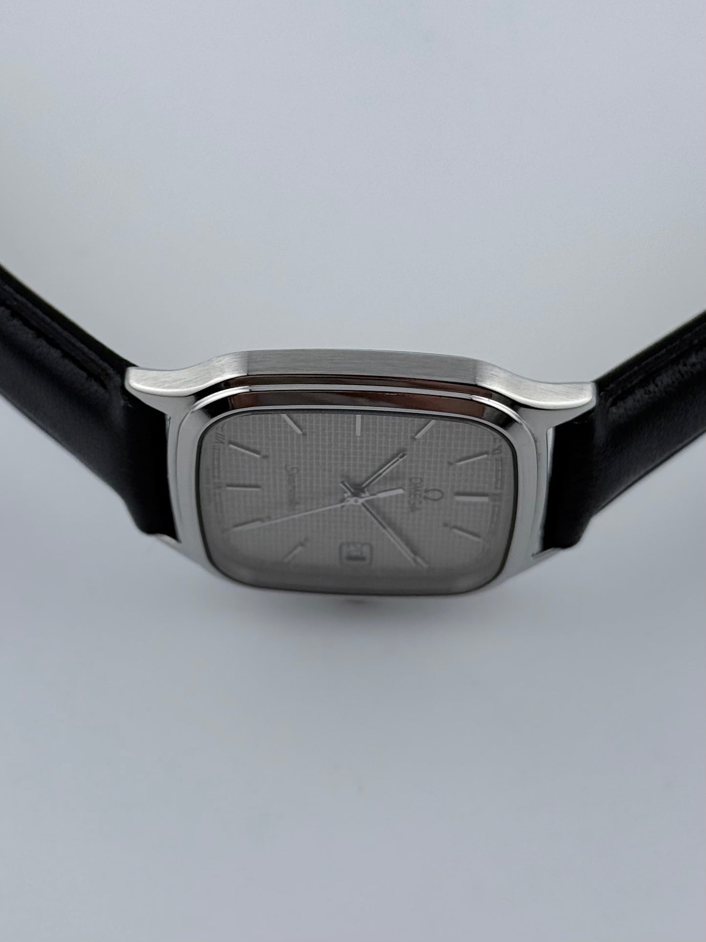 Omega Seamaster Quartz Date - 196.0311 Waffle Stardust Dial