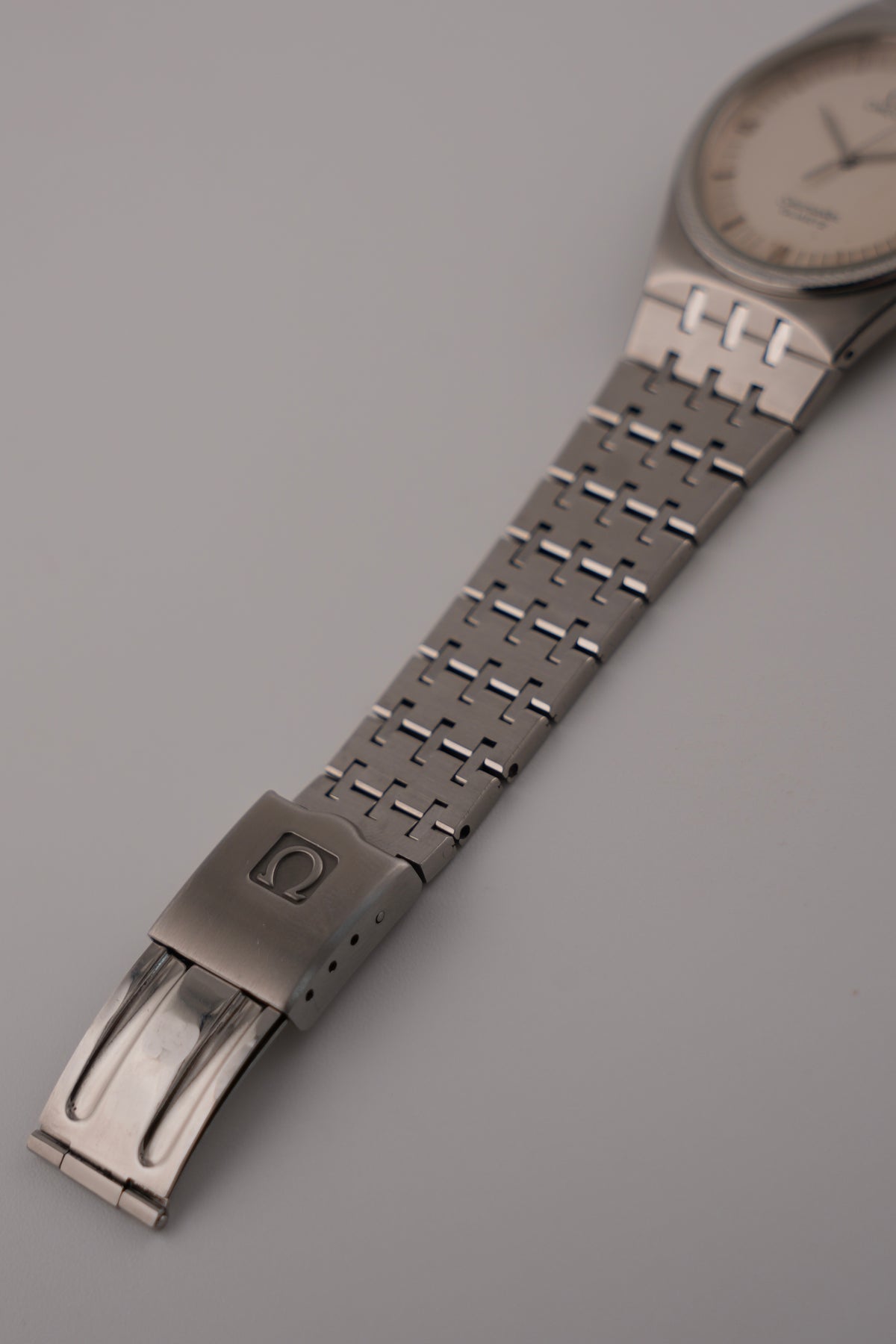 Omega Seamaster "Newport" Quartz Date 196.0275 - Rare Dial and Bezel