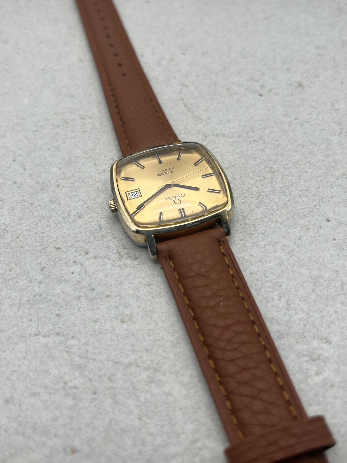 Omega DeVille Automatic Date 166.053
