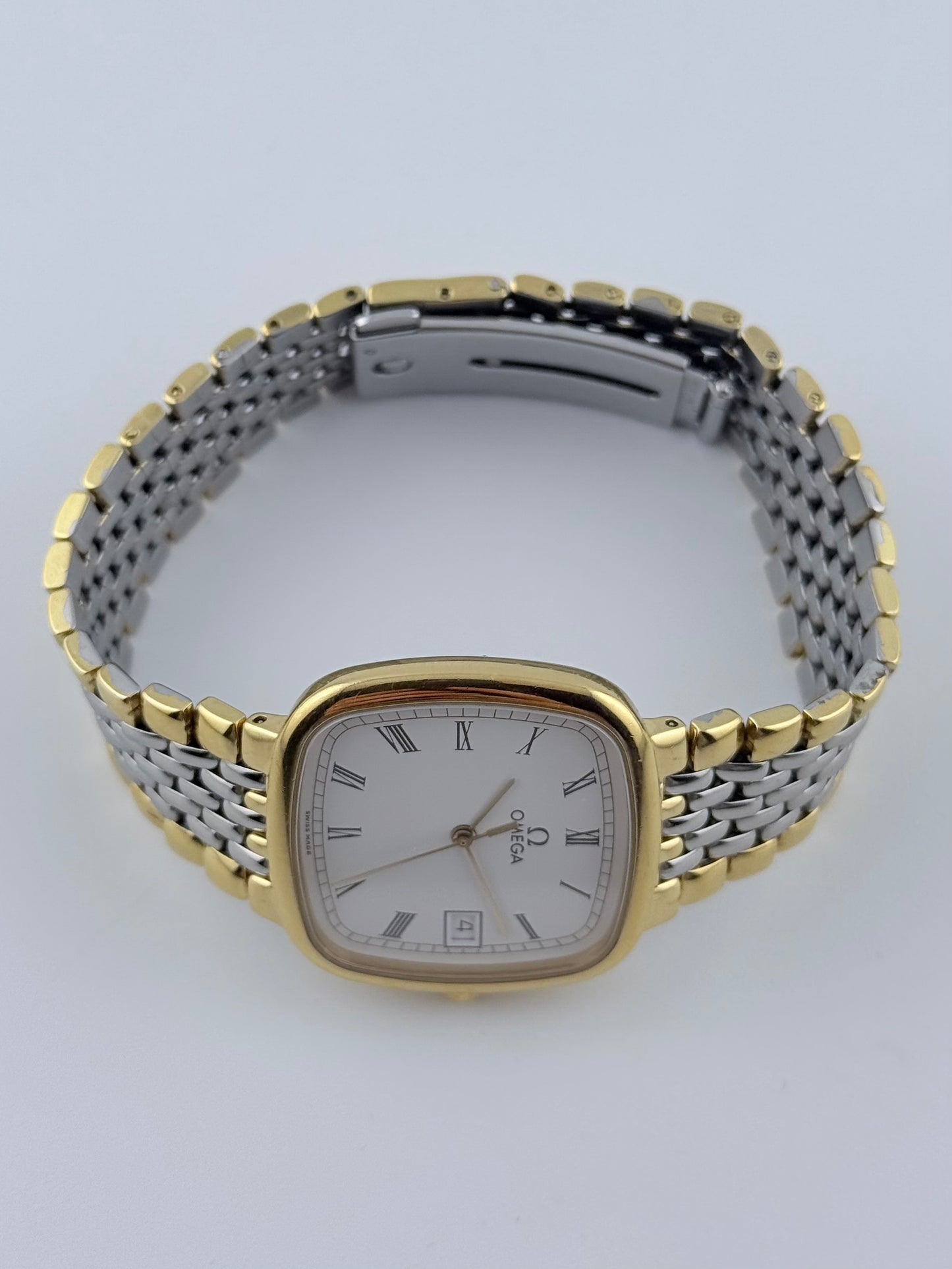 Omega De Ville Quartz Date 396.1017  - Original Box & Bracelet