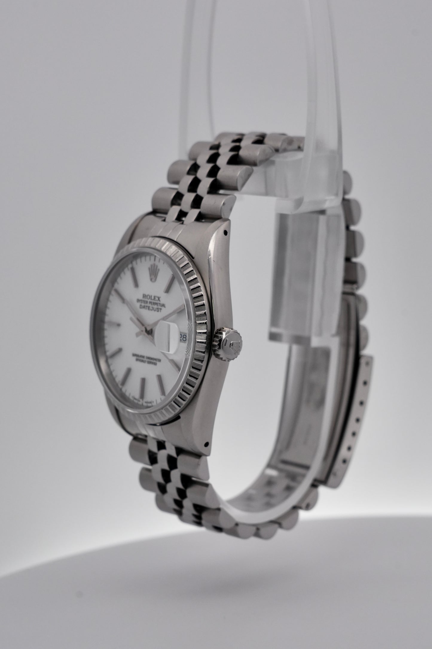 Rolex Datejust Oyster Perpetual - 16220 - White Dial - Original Box and Booklets