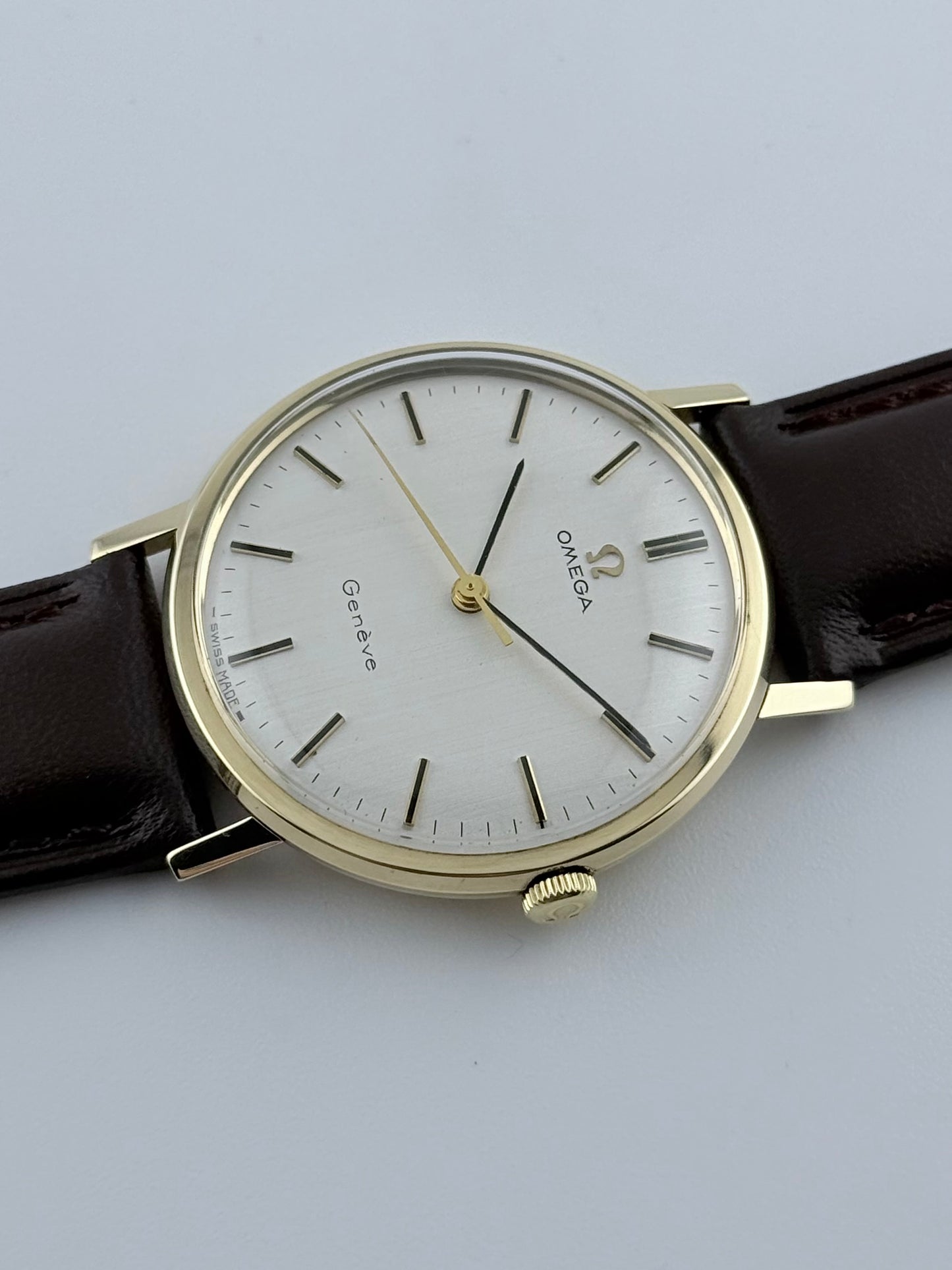 Omega Geneve Manual Wind 9ct Gold 131.25016