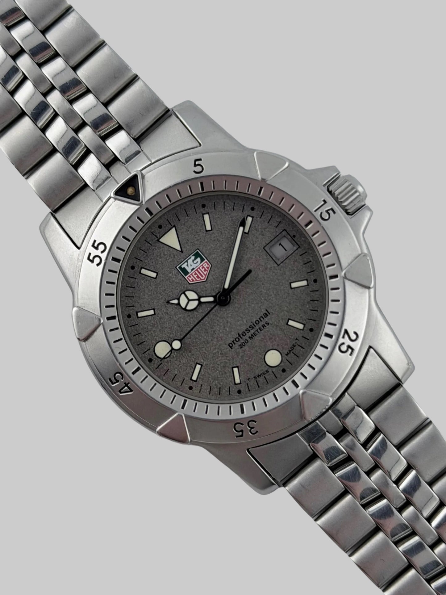 Tag Heuer Professional 200m Quartz Date - 959.706G