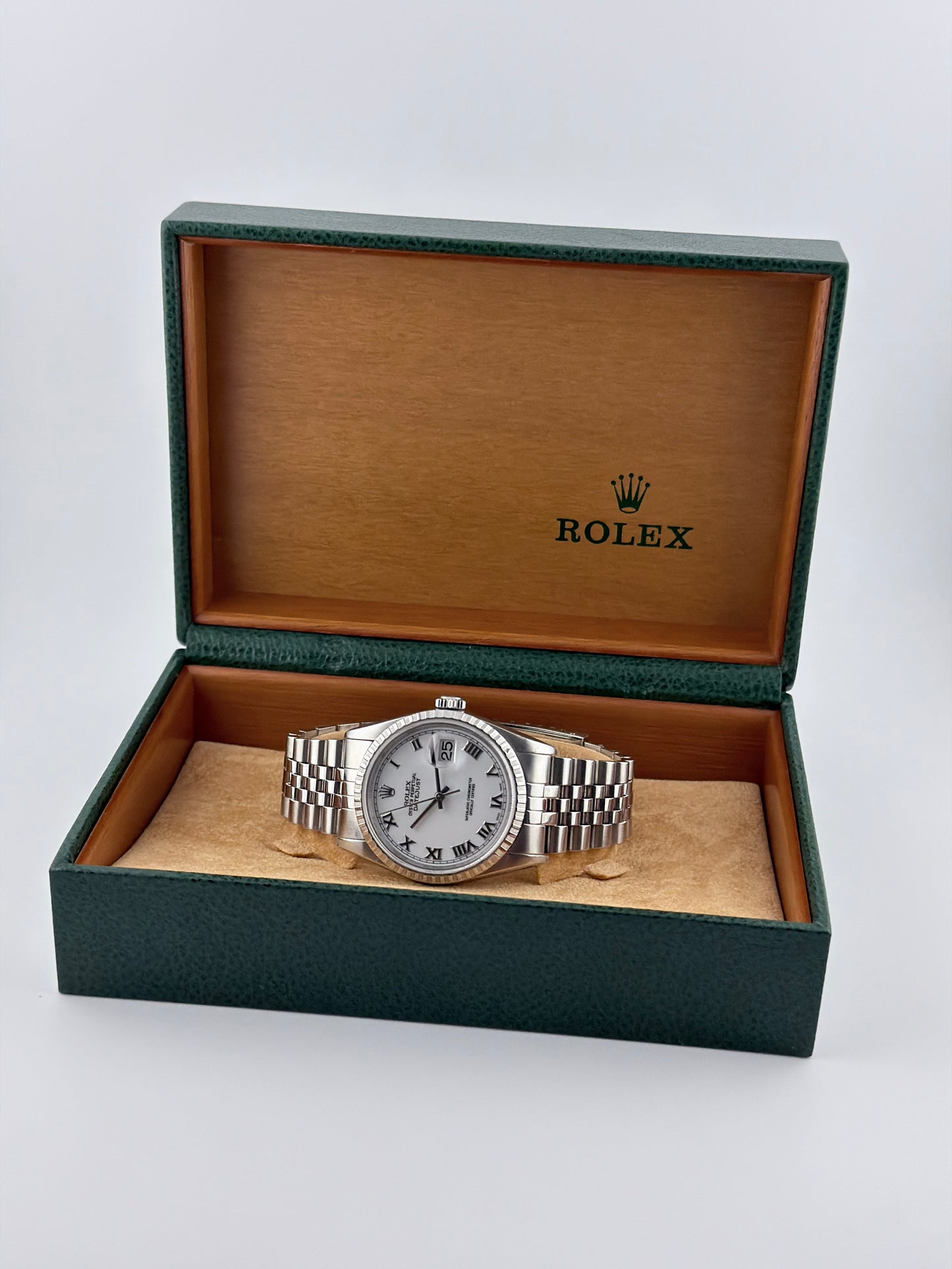 Rolex Datejust Oyster Perpetual - 16220 - Roman Numeral Dial - Original Box