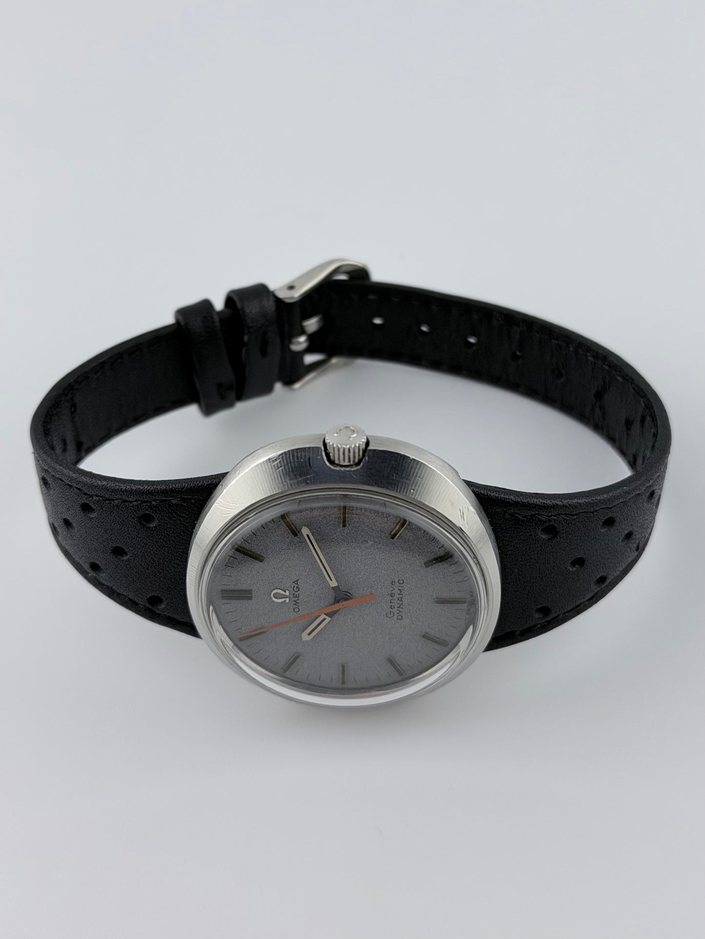 Omega Geneve Dynamic Manual Wind - 136.033 - Rare Dial