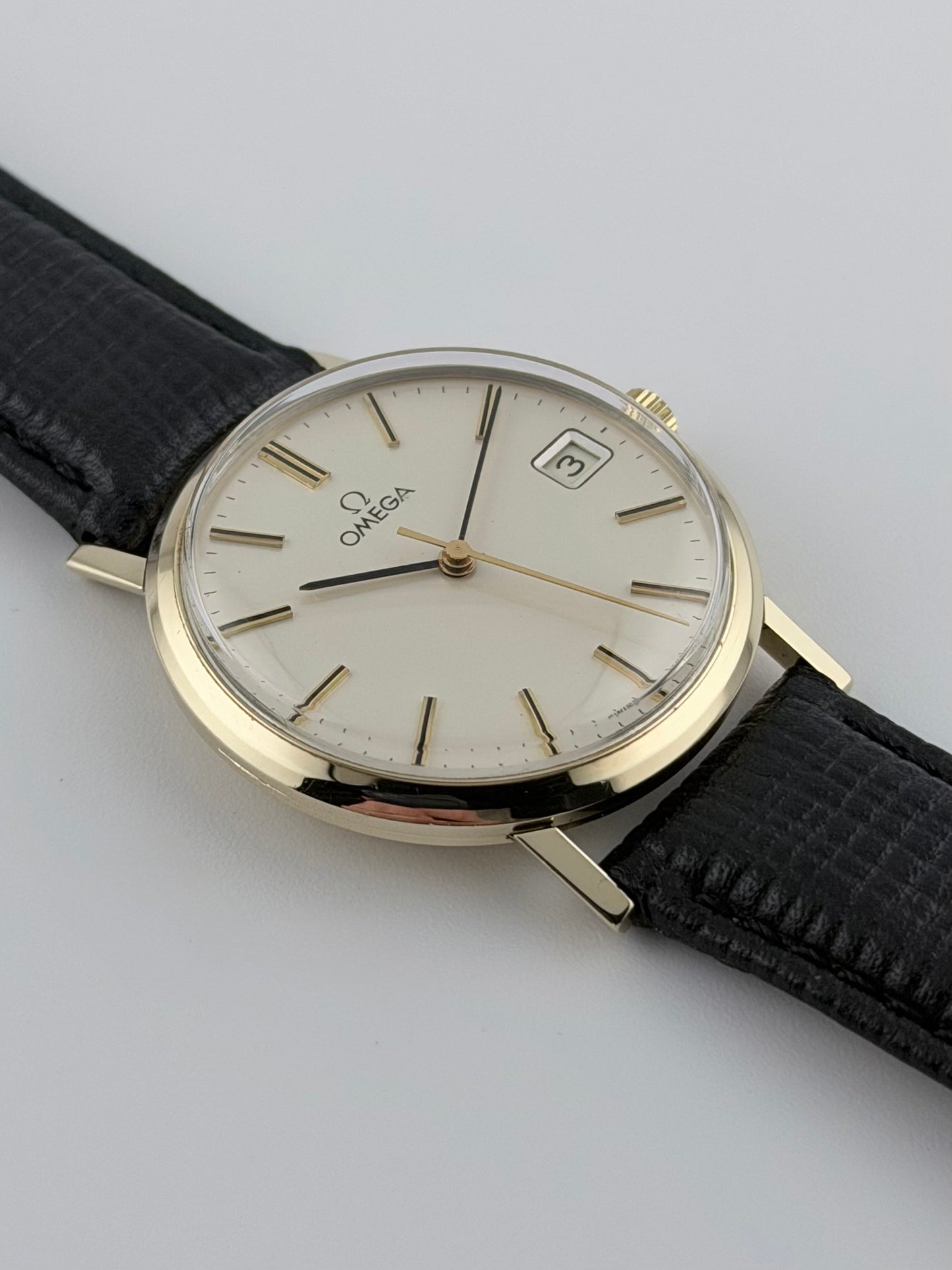 Omega Geneve Manual Wind 9ct Gold 132.5017