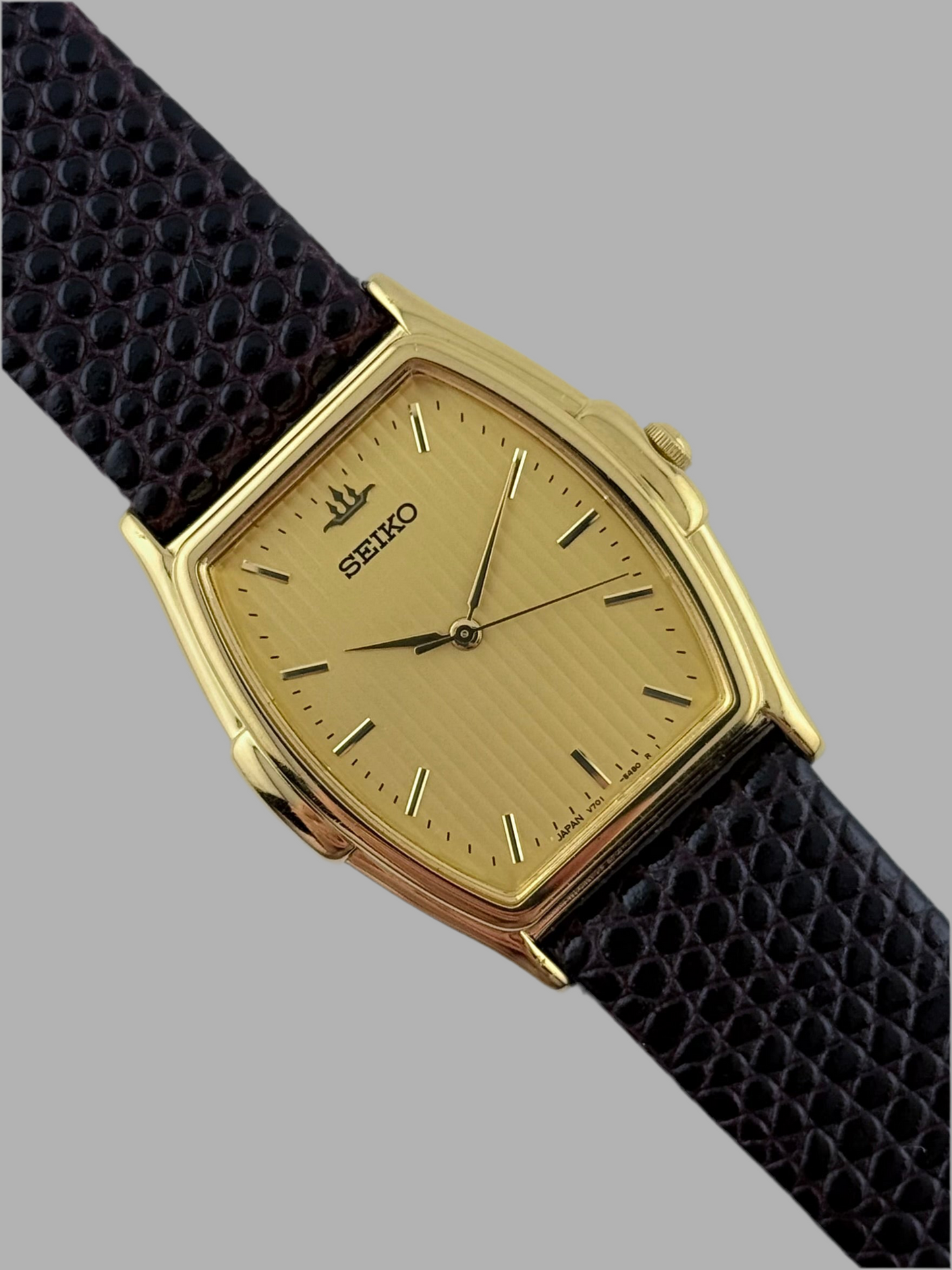 Seiko Tank Quartz - V701-5220