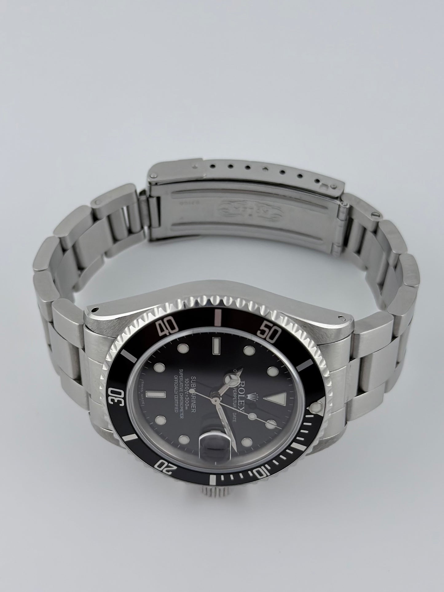Rolex Oyster Perpetual Submariner Date - 16800 - Original Box and Booklets