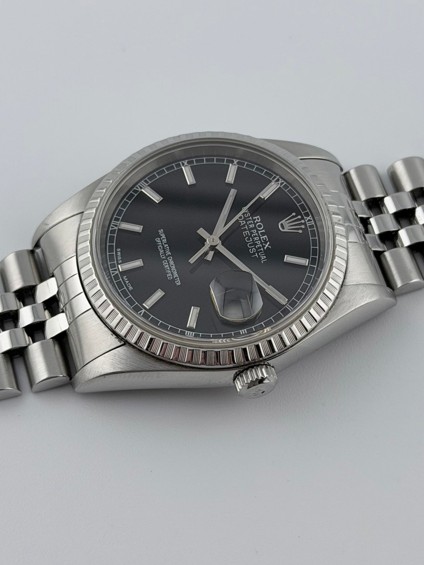 Rolex Datejust Oyster Perpetual - 16220 - Roman Numeral Dial - Original Box and Booklets