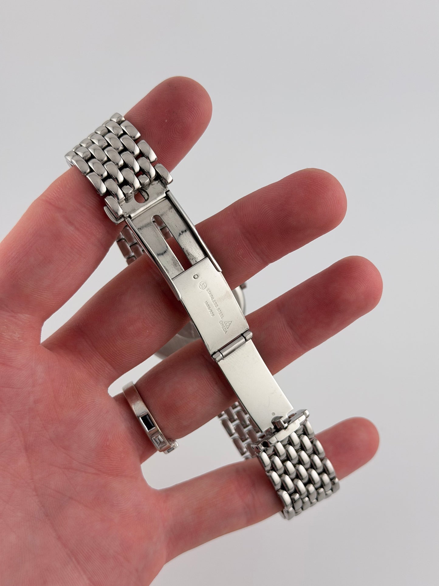 Omega De Ville Quartz Date 396.2432  - Original bracelet