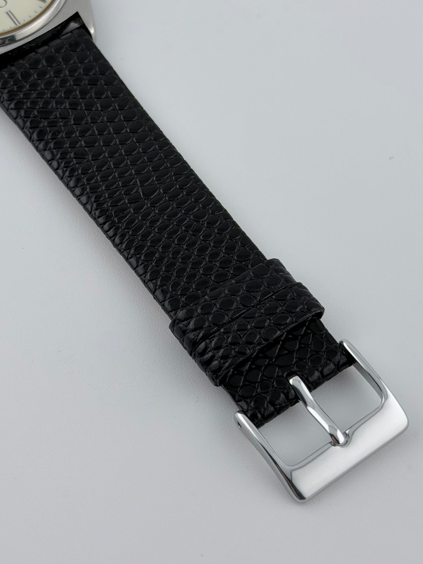 Omega Seamaster Quartz Date 196.0186 - Waffle Dial