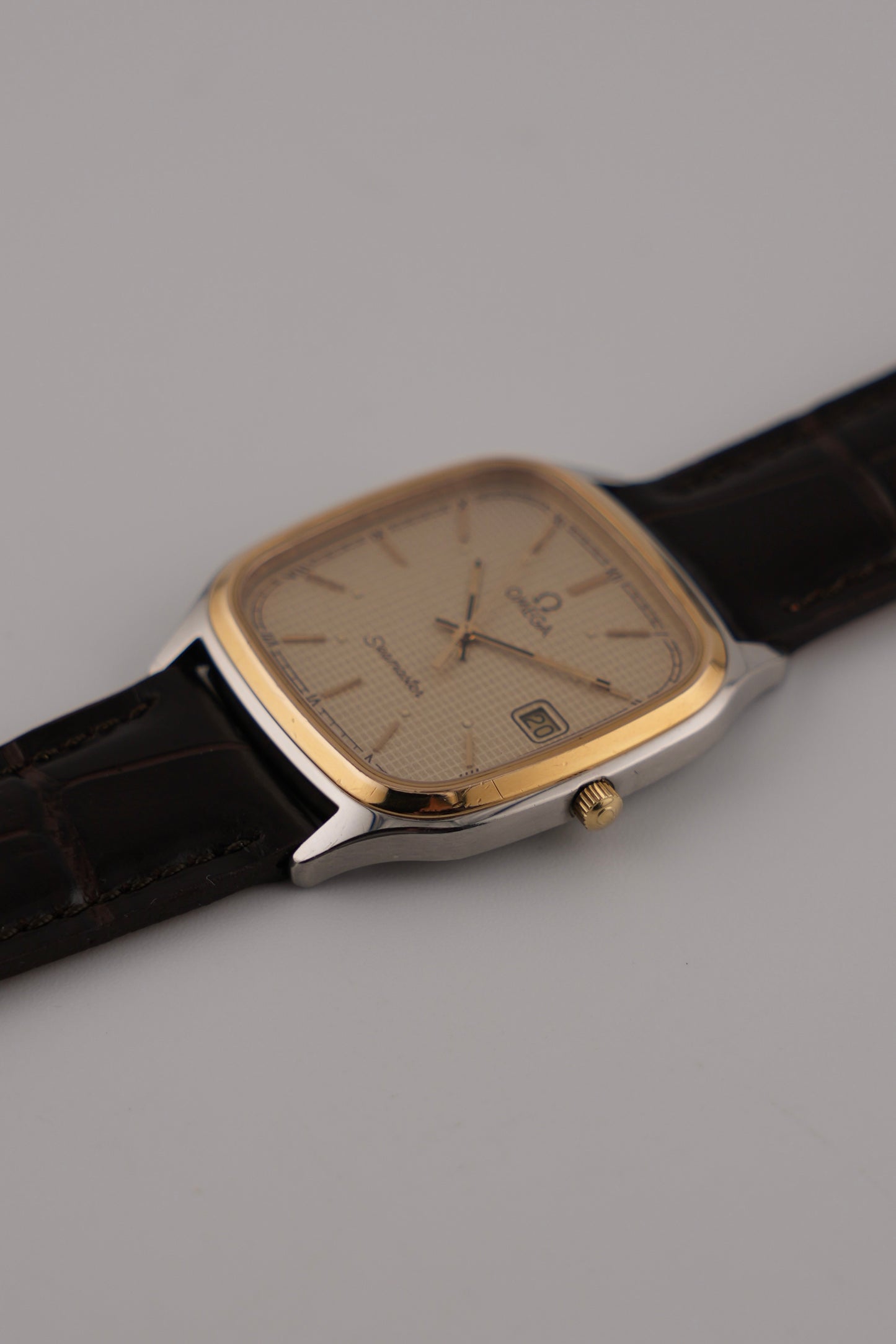 Omega Seamaster Quartz Date 396.1011 Waffle Stardust Dial