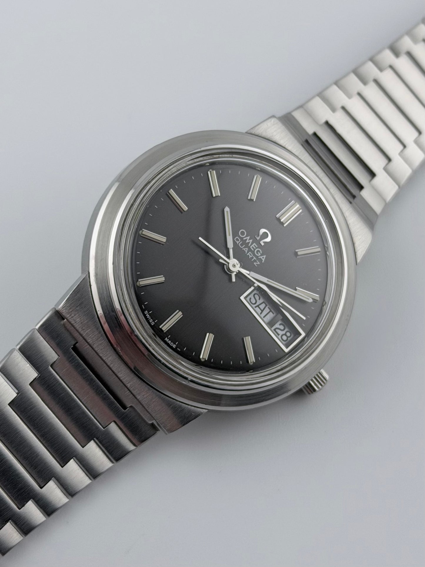 Omega Quartz Day-Date - 196.0058
