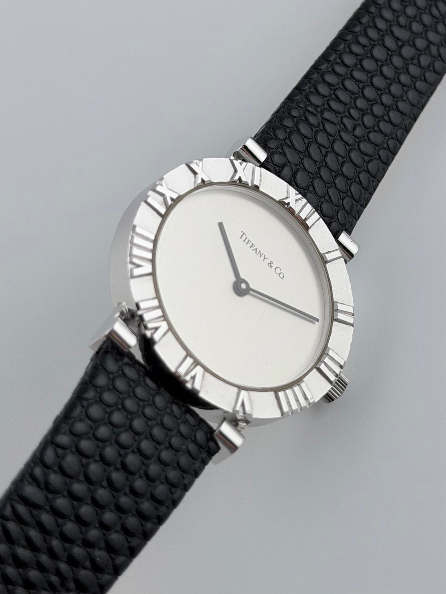 Tiffany & Co. Atlas M0640 - Unixex - Sterling Silver