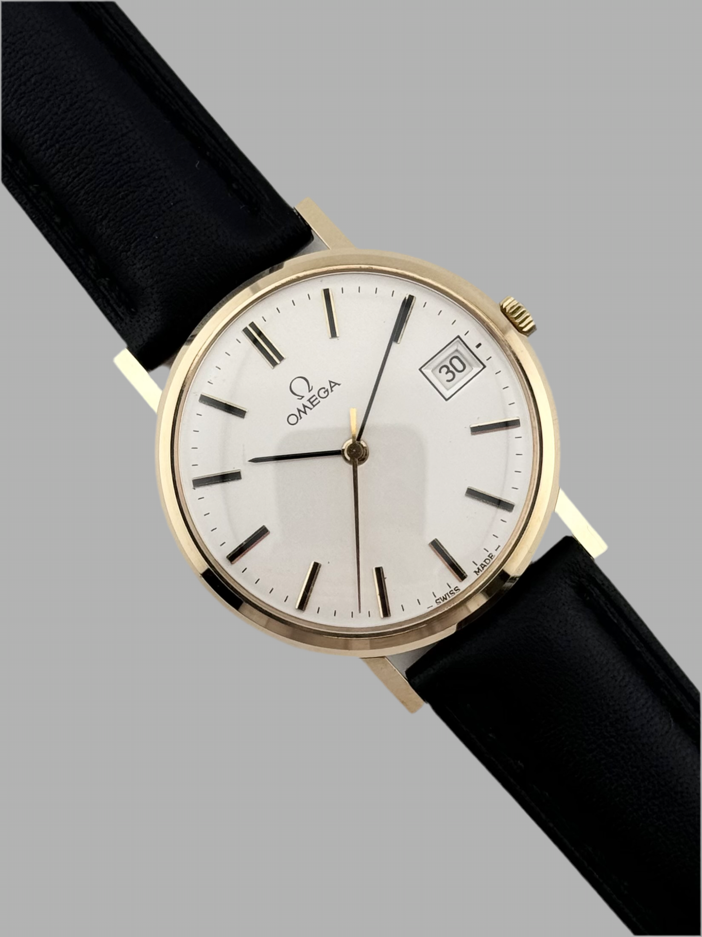Omega Geneve Manual Wind 9ct Gold - 132.5017