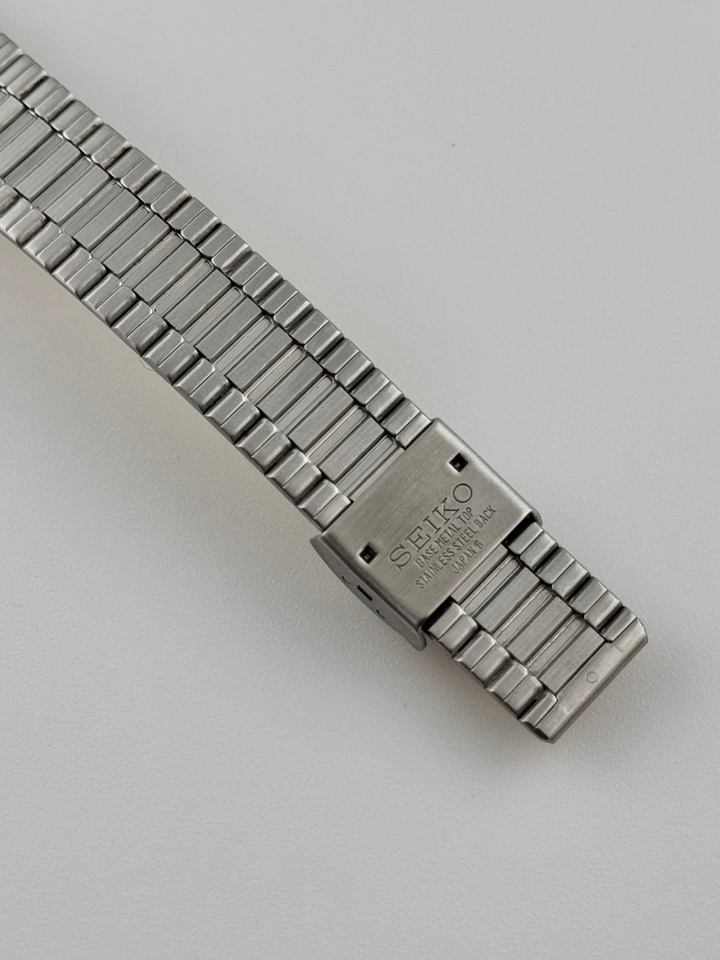 Seiko Quartz Day-Date - Original Box - 6533-8000