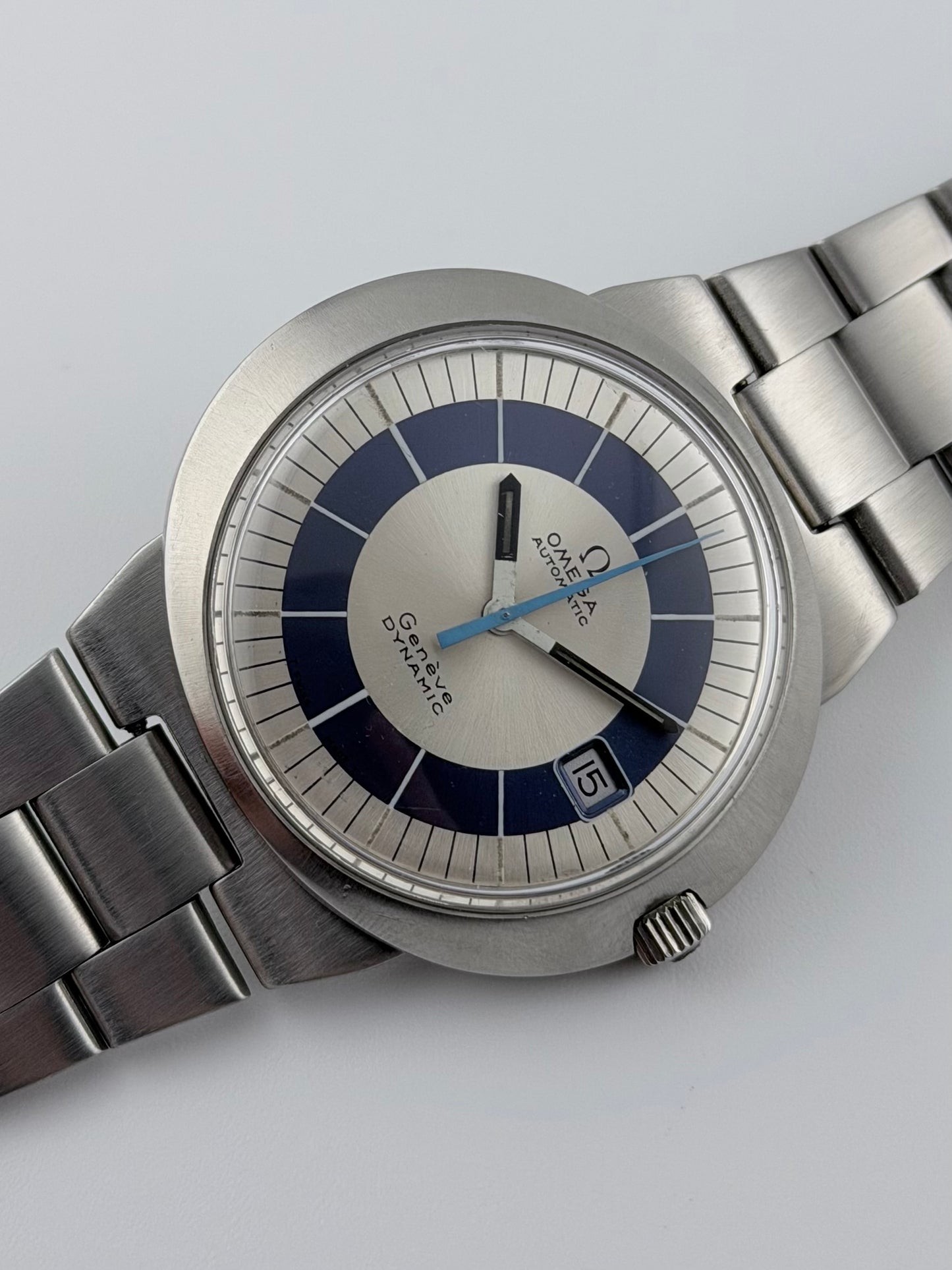 Omega Geneve Dynamic Automatic Date 166.039