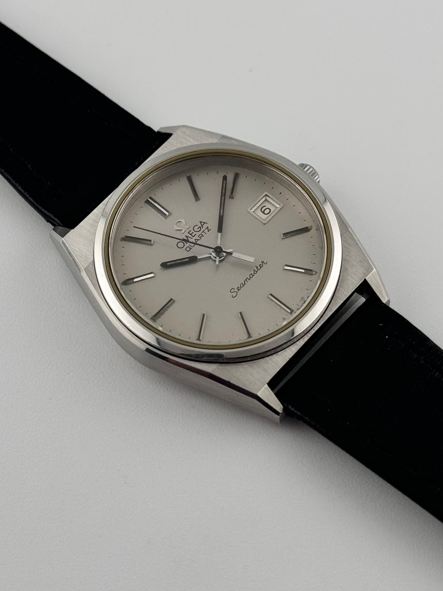 Omega Seamaster Quartz Date 196.0088