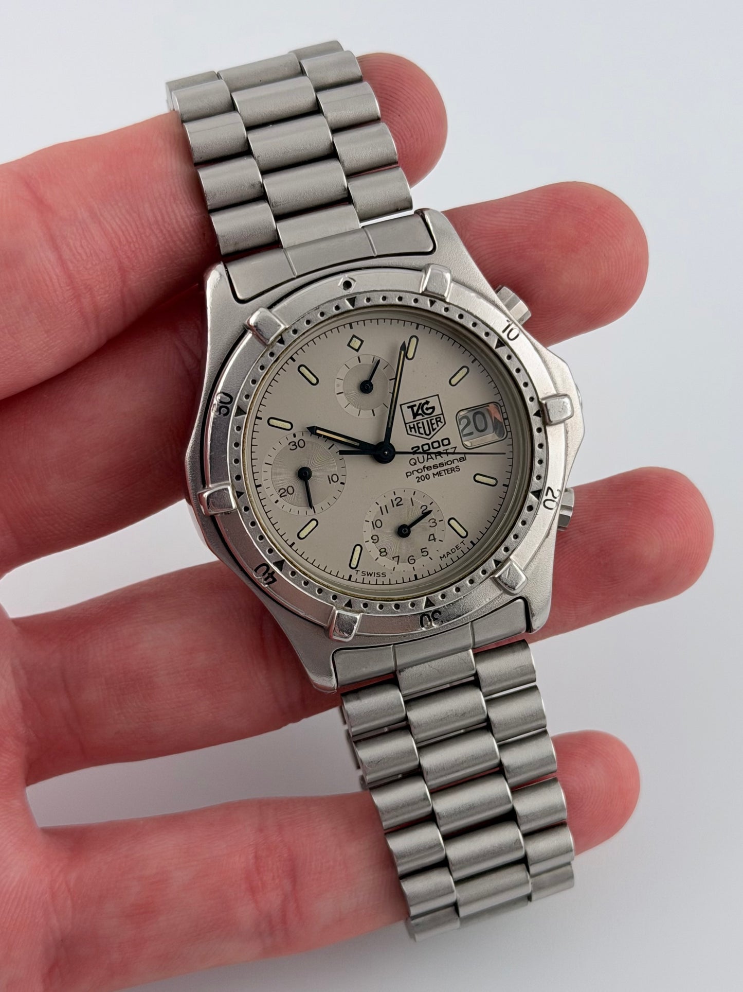 Tag Heuer 2000 Professional 200m Quartz Date - 262.206-1