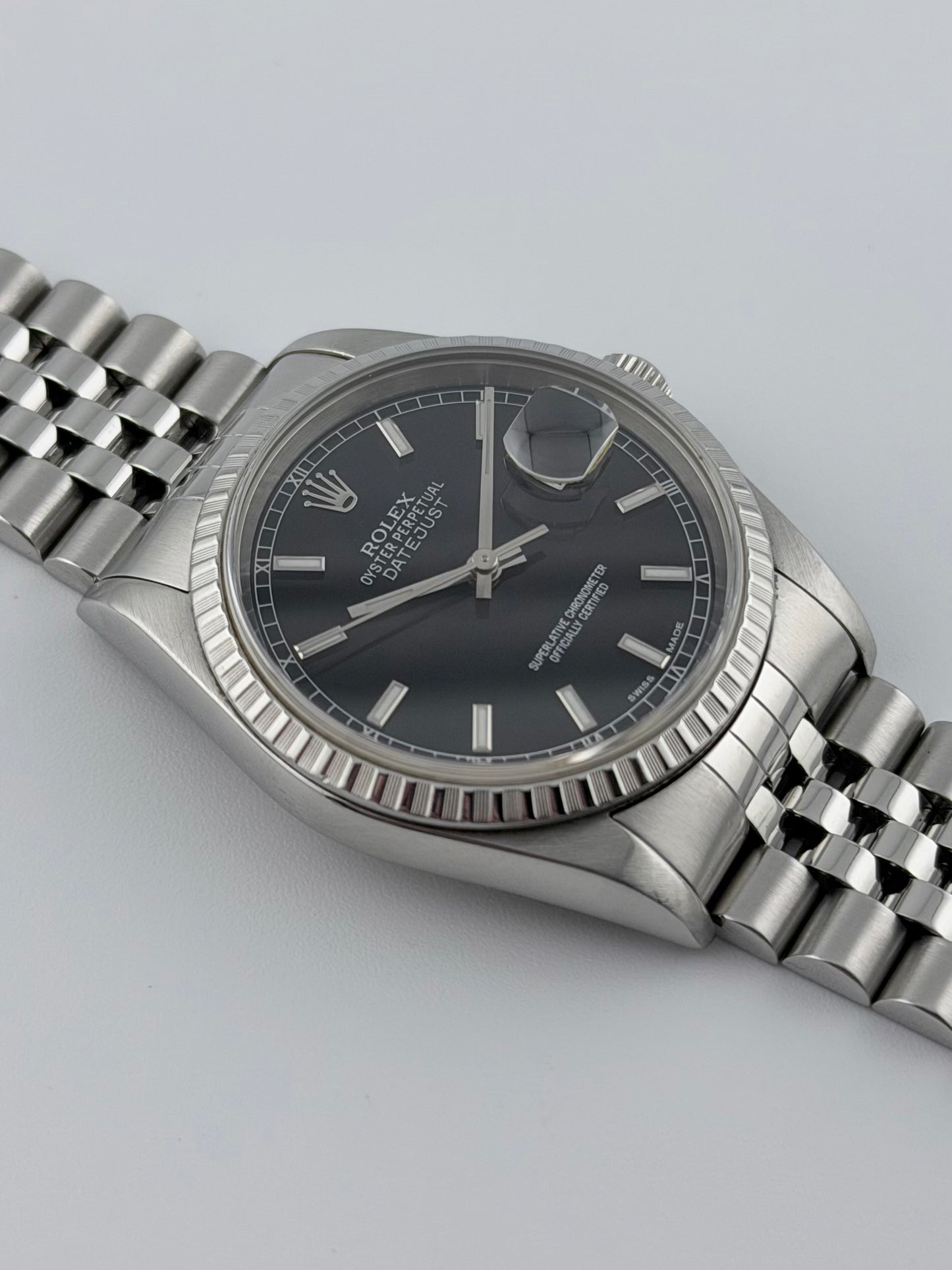 Rolex Datejust Oyster Perpetual - 16220 - Roman Numeral Dial - Original Box and Booklets