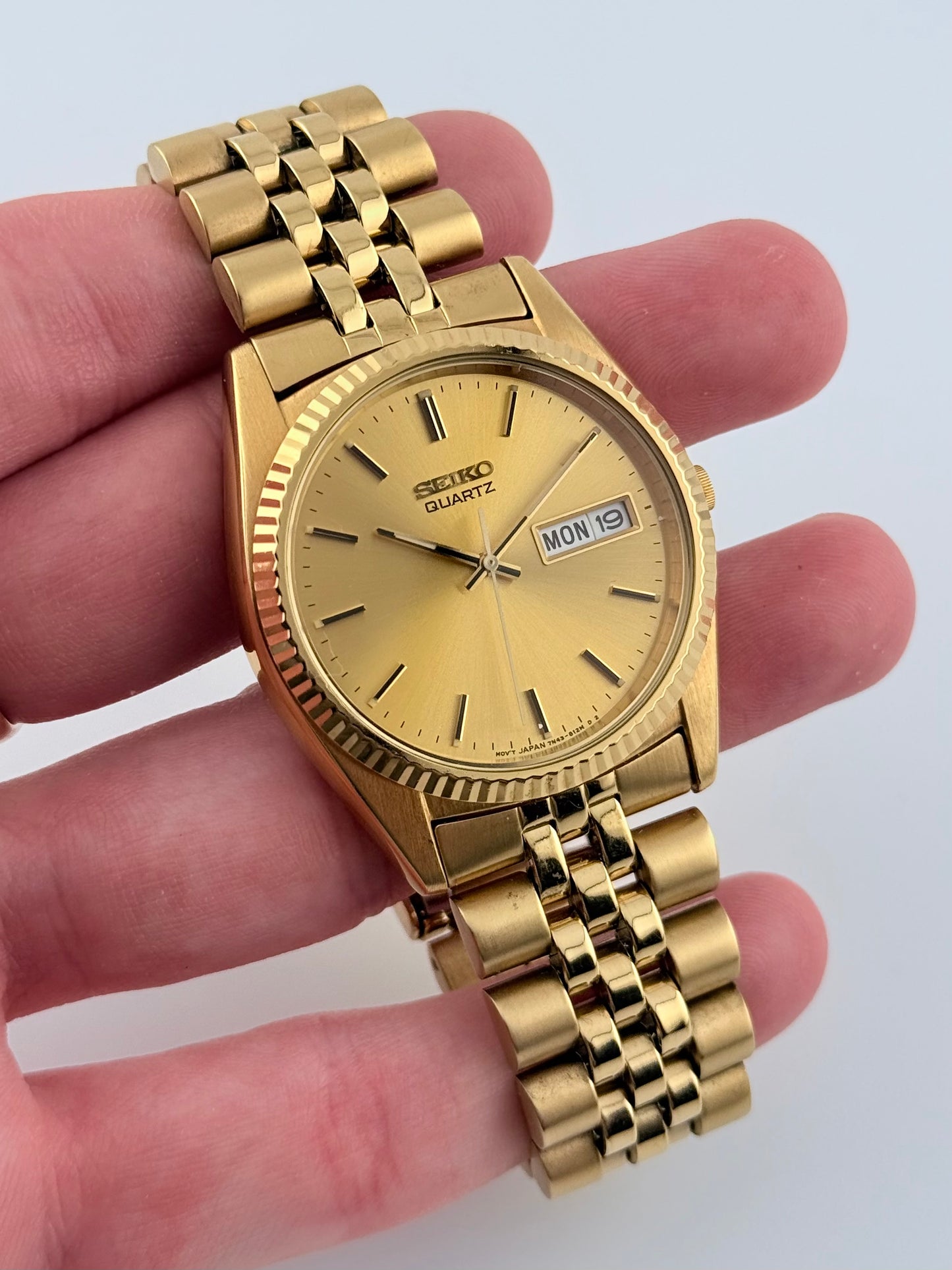 Seiko Quartz “Datejust” 7N43-8111
