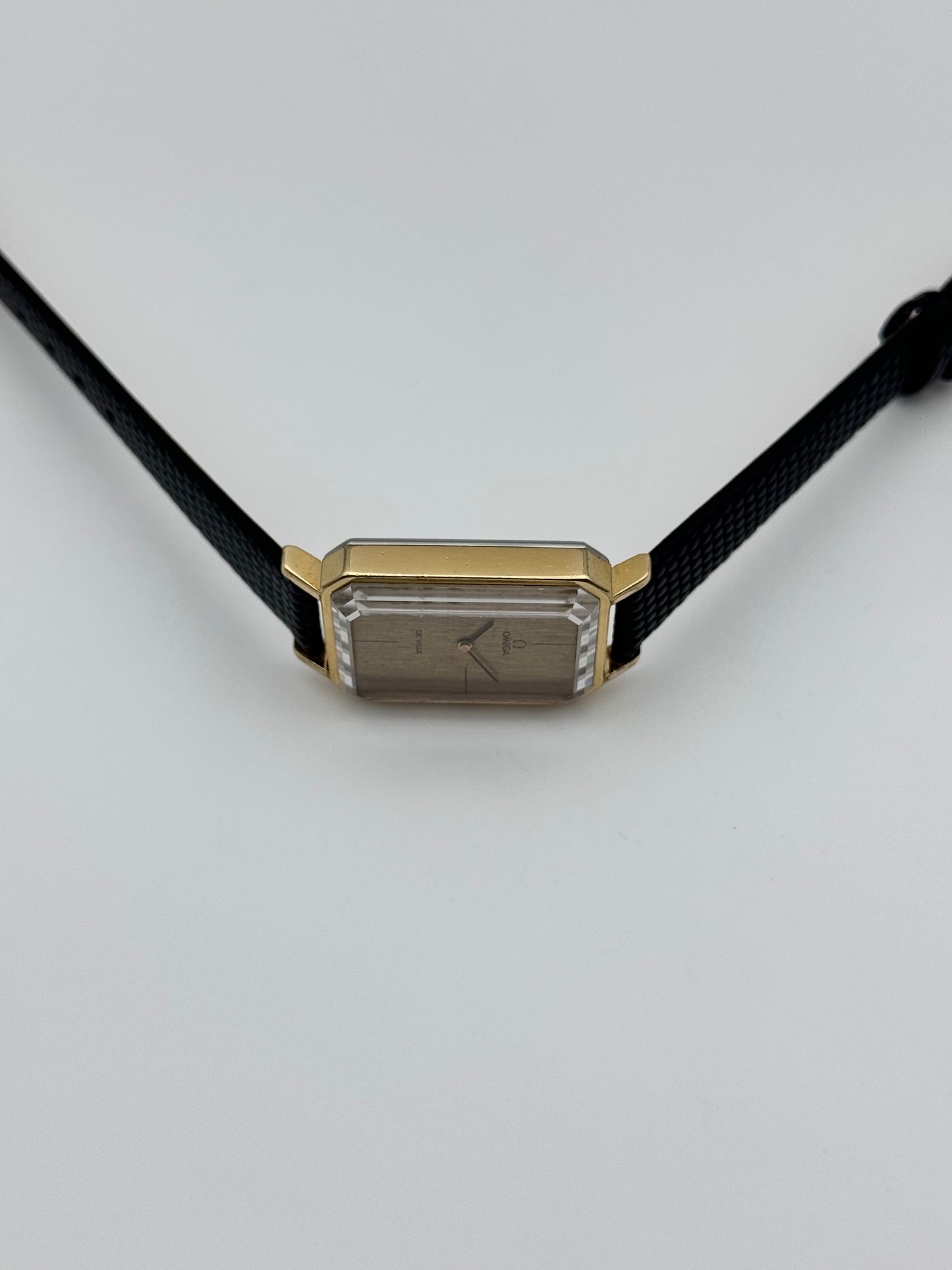 Omega DeVille Tank Manual Wind - Andrew Grima - Ultra Rare - 511.0378