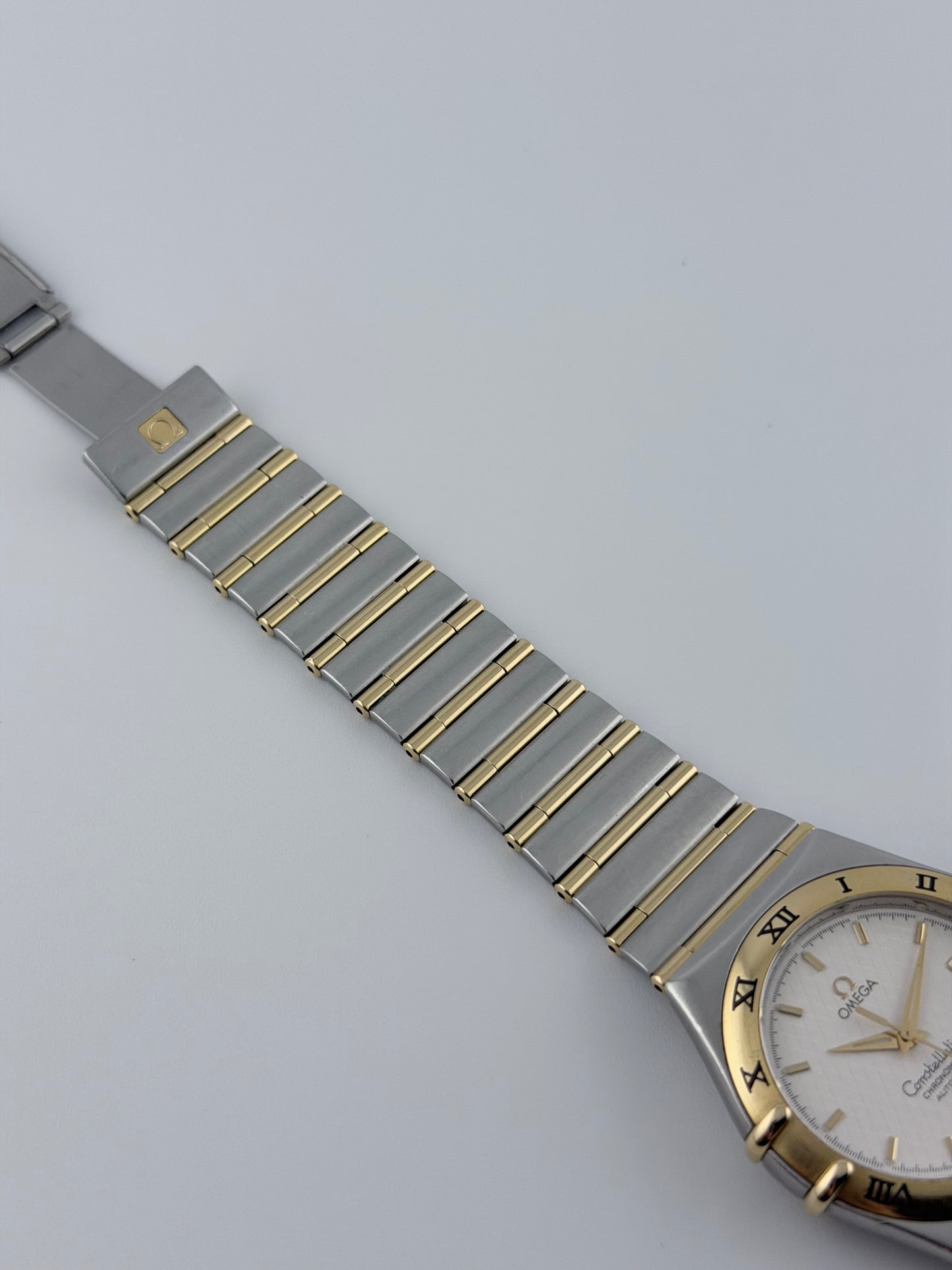 Omega Constellation Automatic Date 1202.30.00 - Box and Papers!