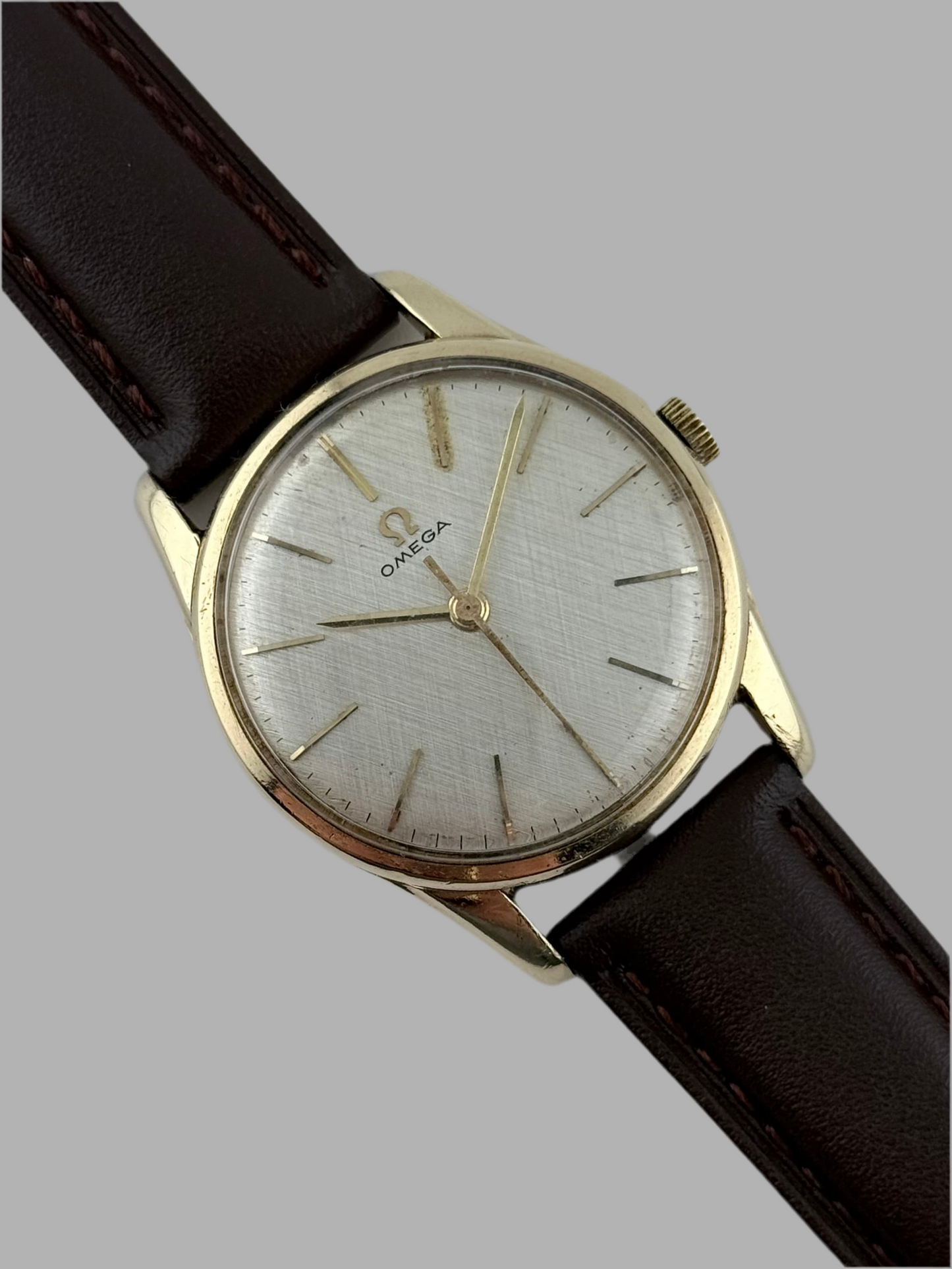 Omega Manual Wind 9ct Gold - 131.5405