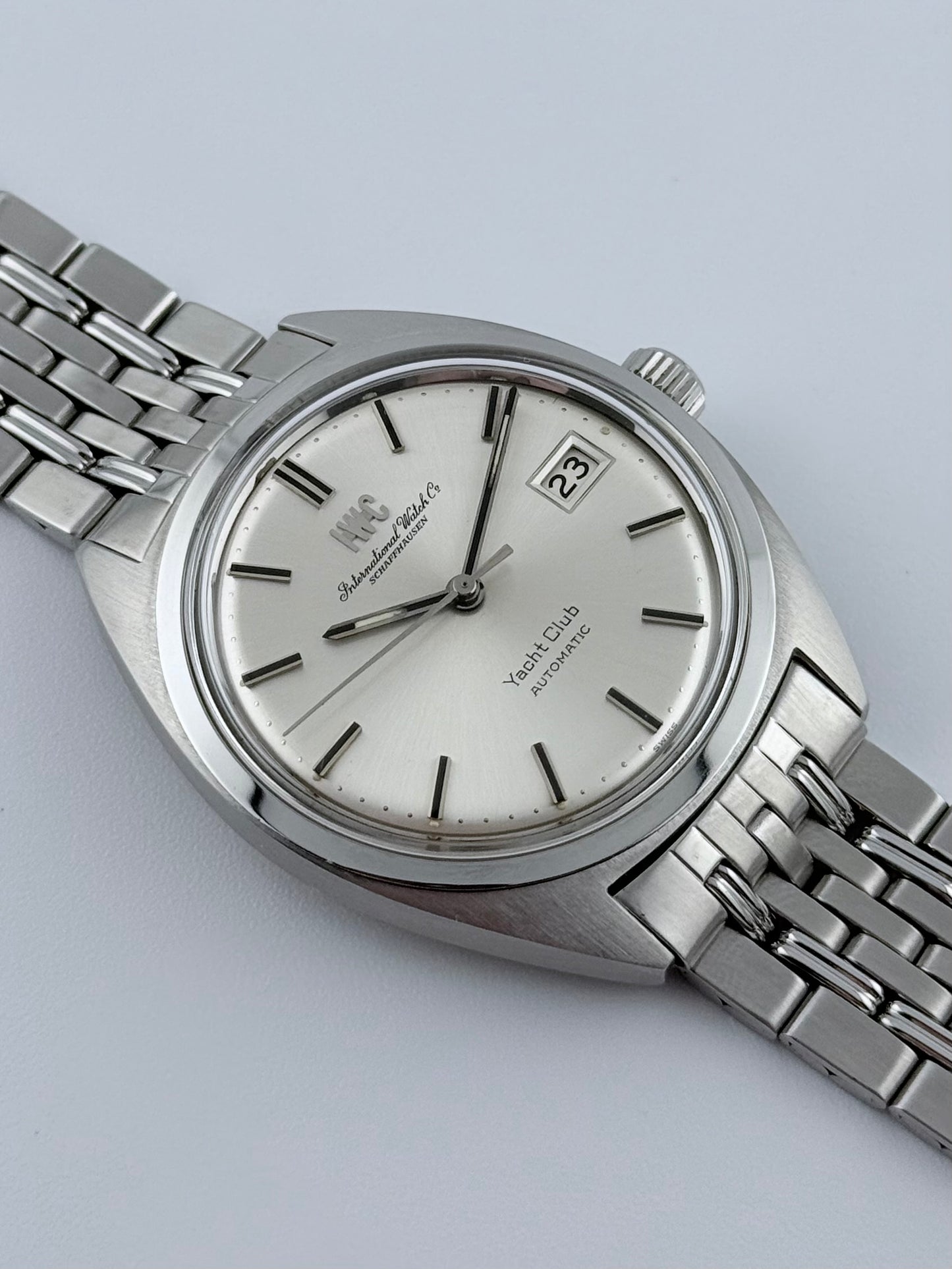 IWC Shaffhausen Automatic Date - Fish Crown - Yacht Club Edition