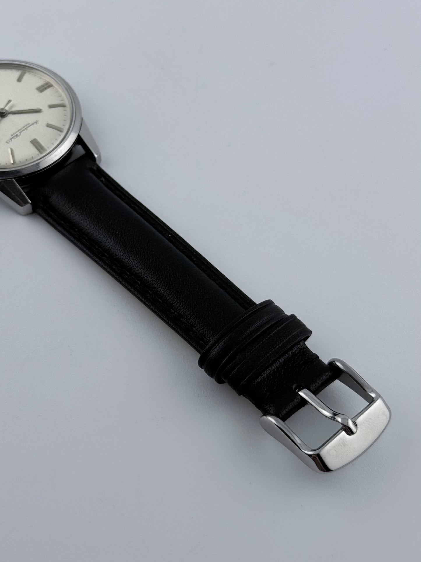 IWC Shaffhausen Automatic Date - 810A - “Fish Crown”