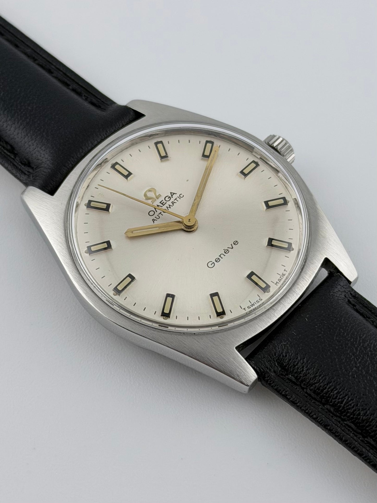 Omega Geneve Automatic 166.041 - Sunburst Dial