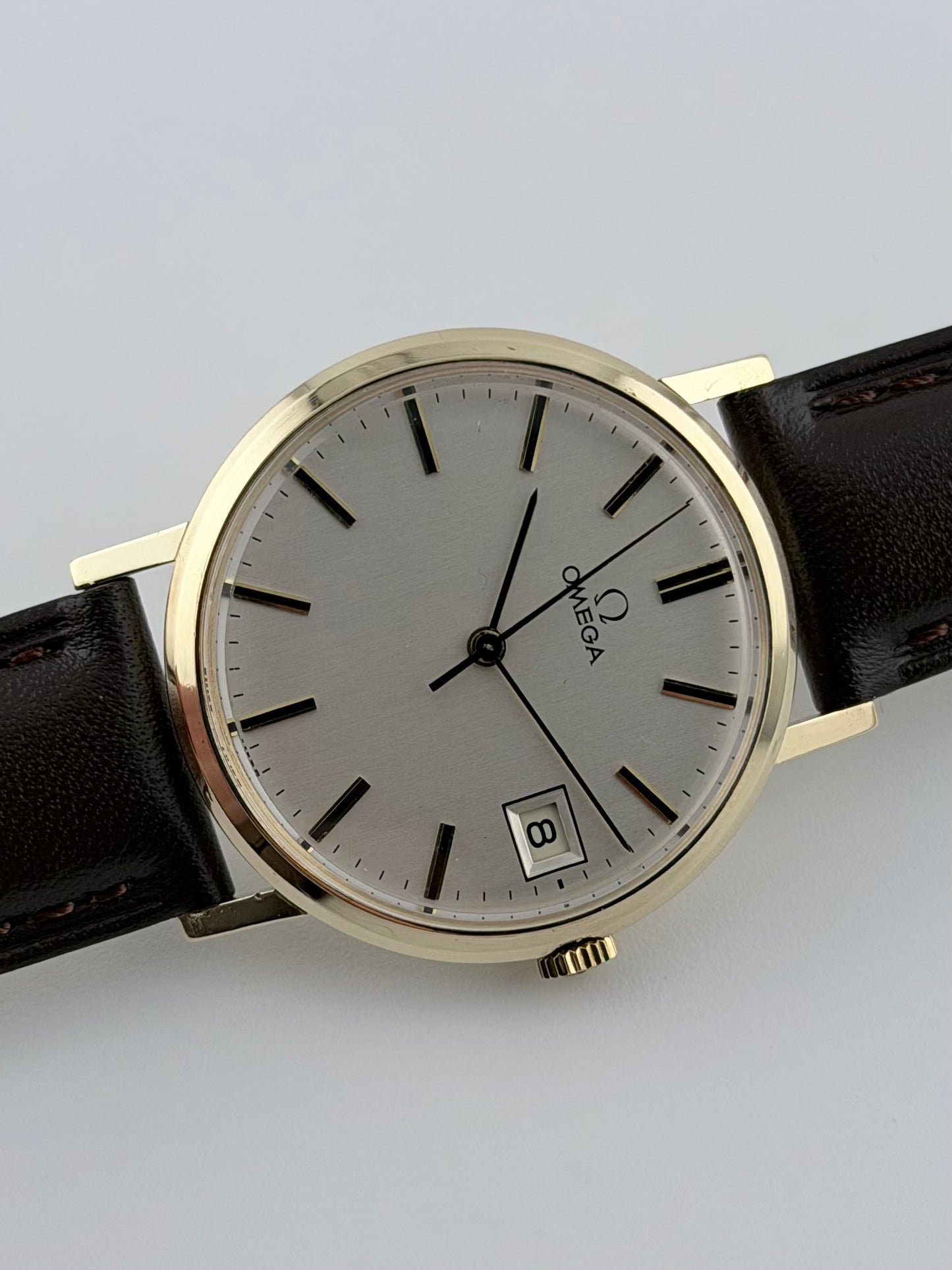 Omega Geneve Manual Wind 9ct Gold - 132.5017 - Original Box and Papers