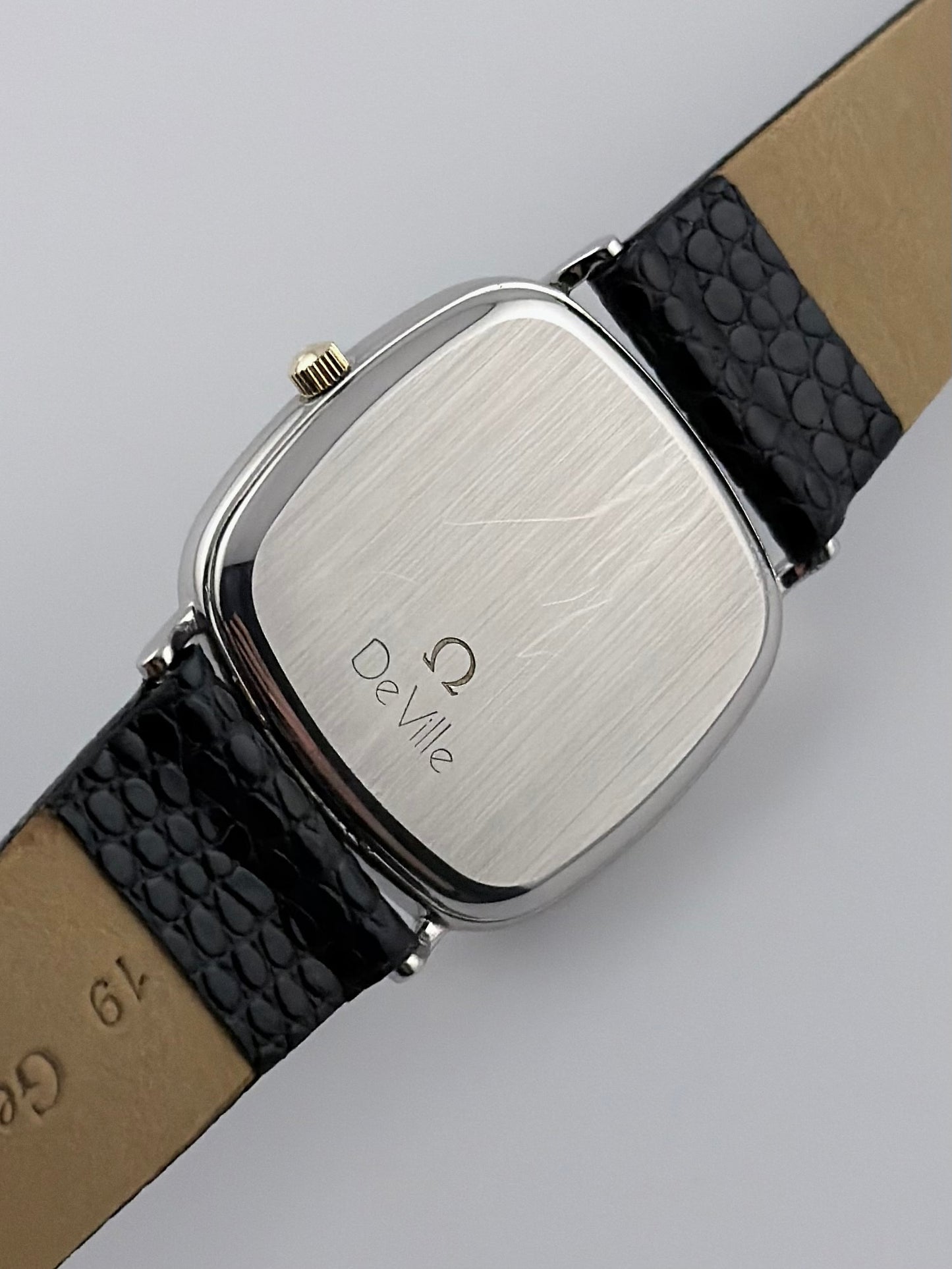Omega De Ville Quartz Date - 196.0317.1