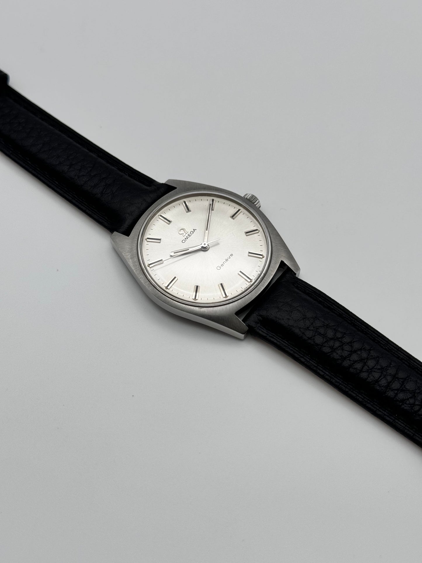 Omega Geneve Date Manual Wind 135.041