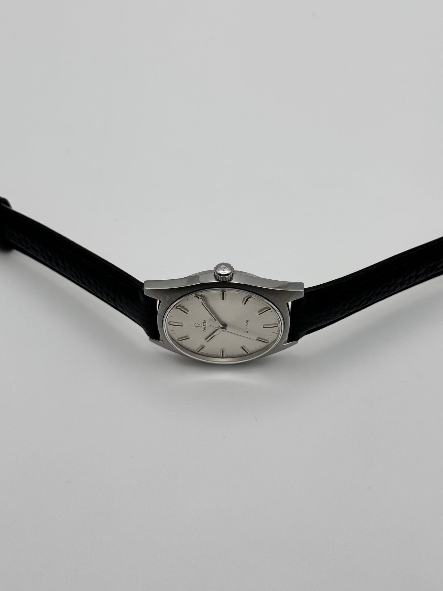 Omega Geneve Date Manual Wind 135.041