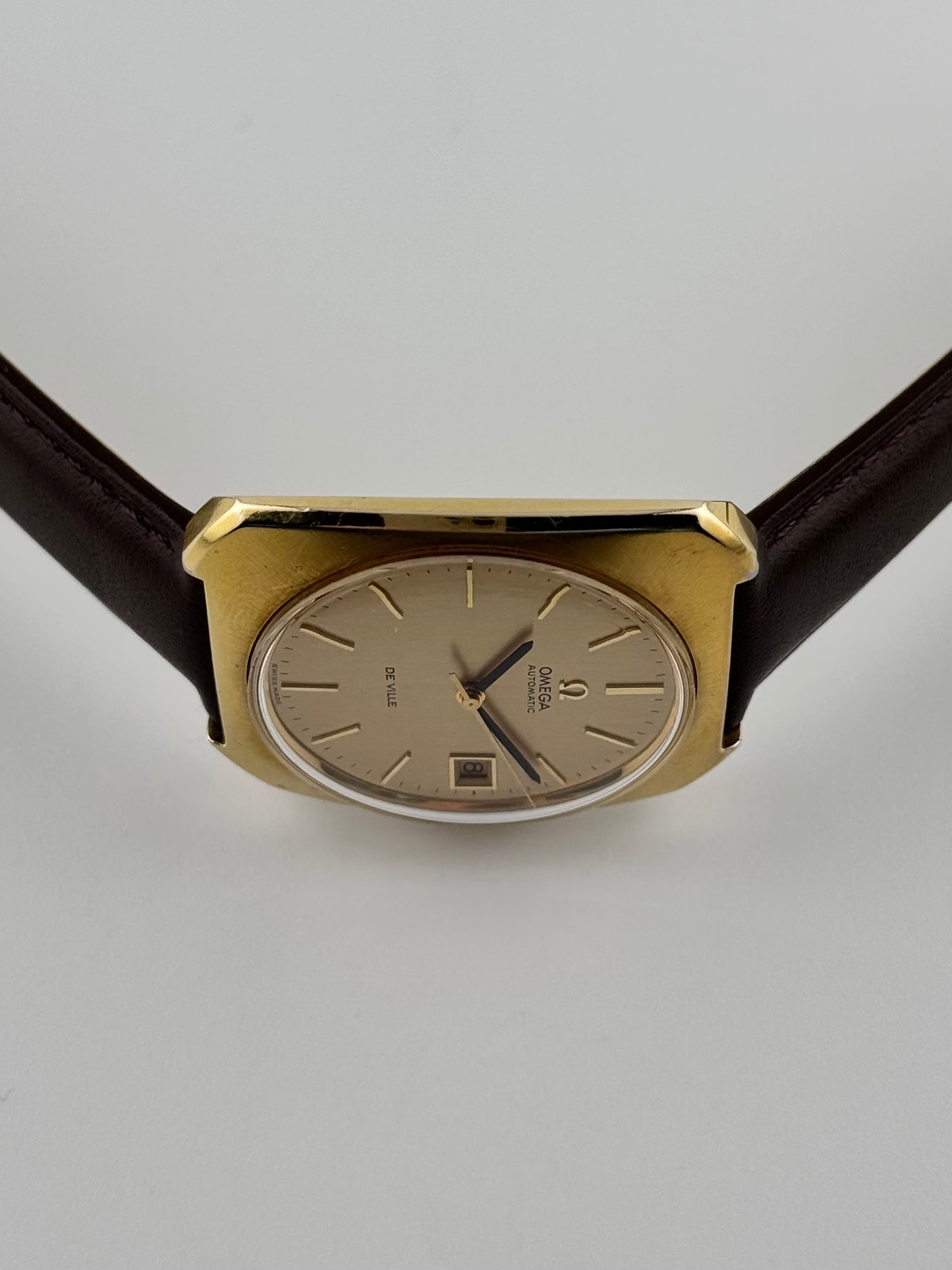 Omega De Ville Automatic Date Rare Jumbo Size - 166.085