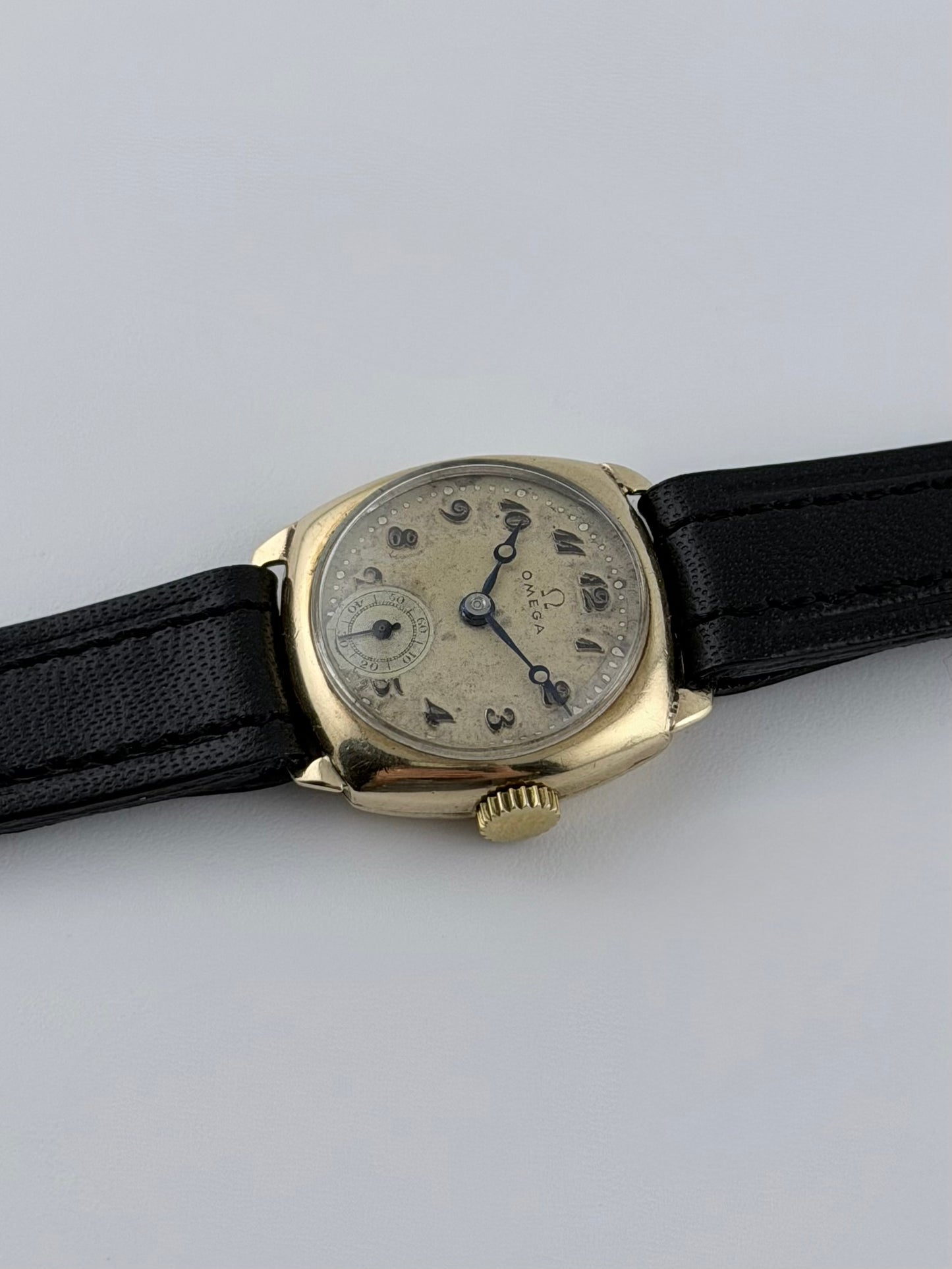 Omega 1930s Ladies Manual Wind - 9ct Gold