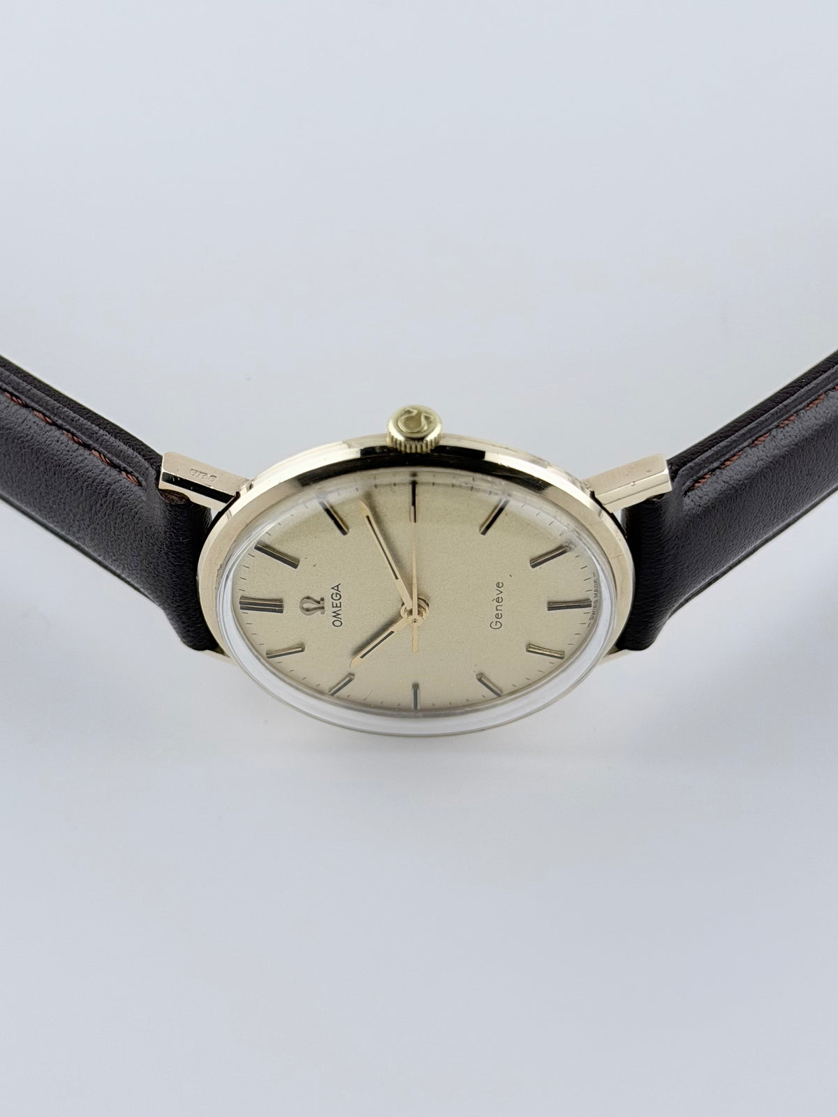 Omega Geneve Manual Wind  9ct Gold - 131.5016