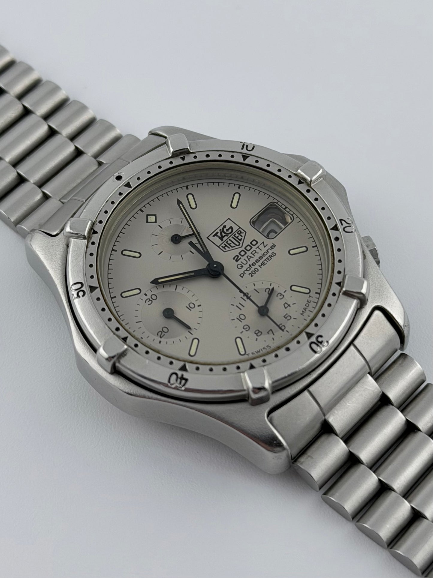 Tag Heuer 2000 Professional 200m Quartz Date - 262.206-1