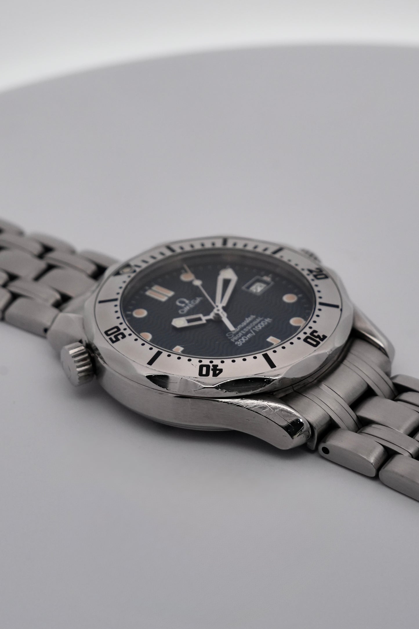 Omega Seamaster 300m Quartz Dive Watch - 168.1502 - Blue Wave Dial