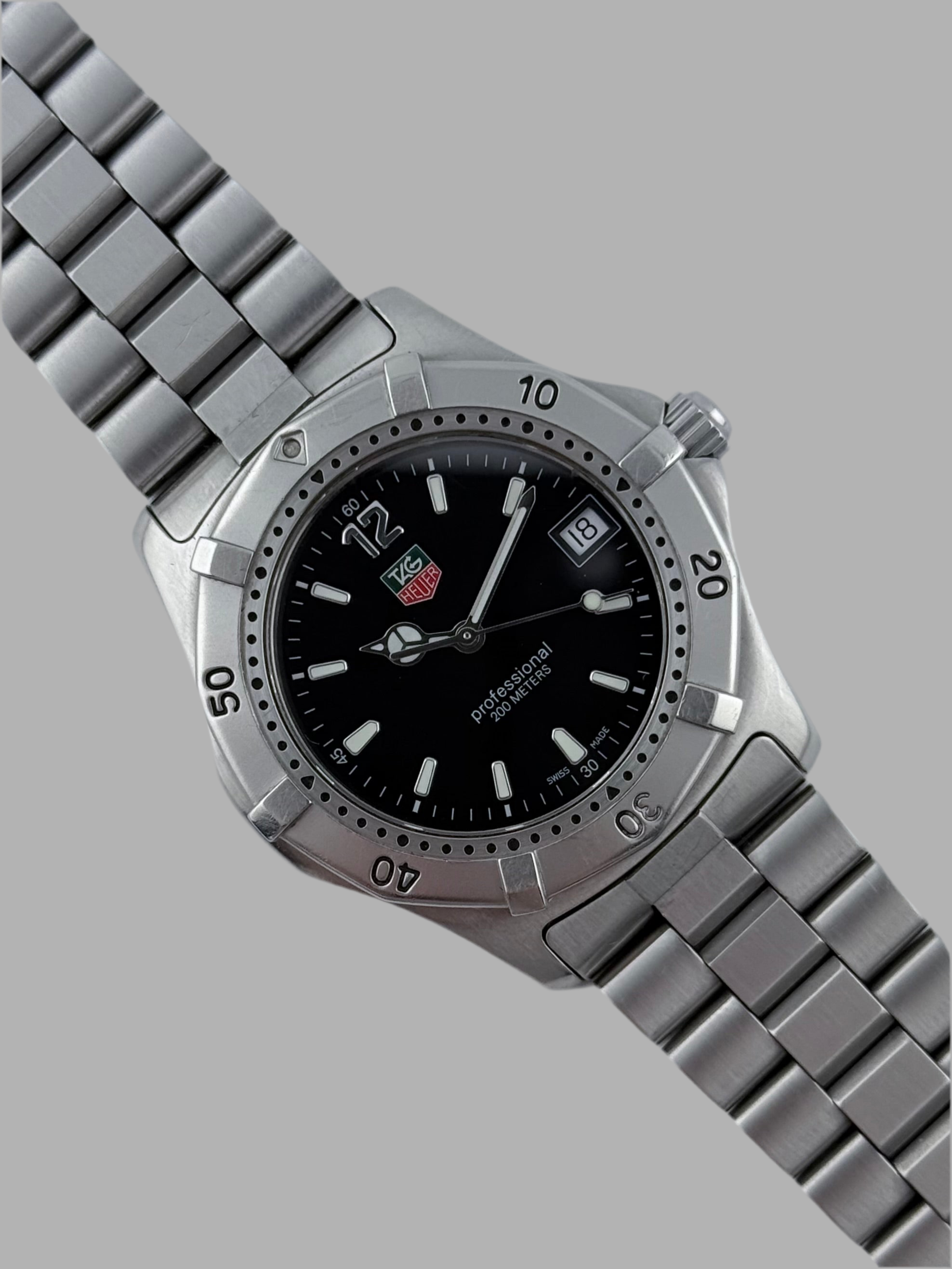 Tag Heuer Professional 200m Quartz Date - WK1110-0 – The Wrist Watcher