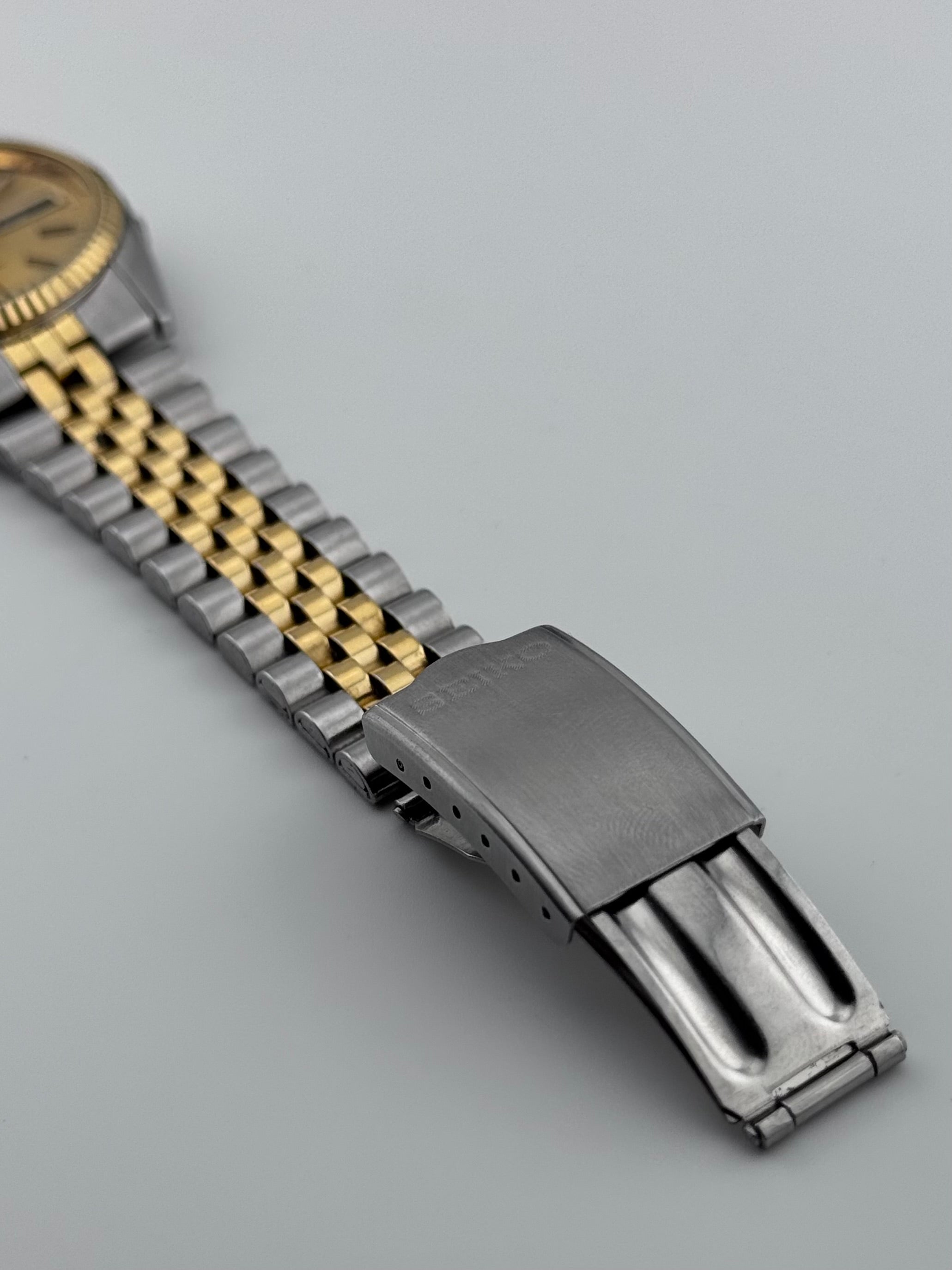Seiko 5 Automatic Day-Date 7009-3110 – The Wrist Watcher