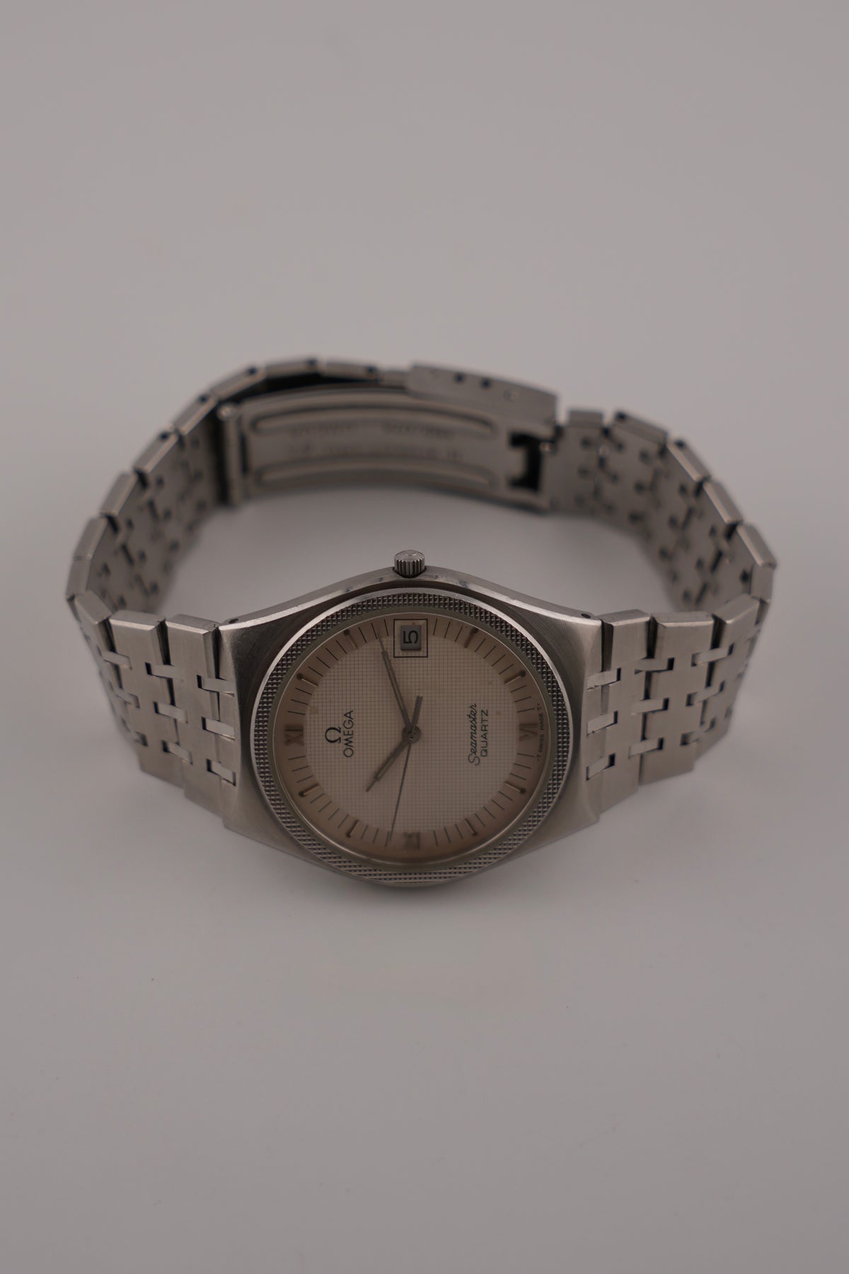 Omega Seamaster "Newport" Quartz Date 196.0275 - Rare Dial and Bezel